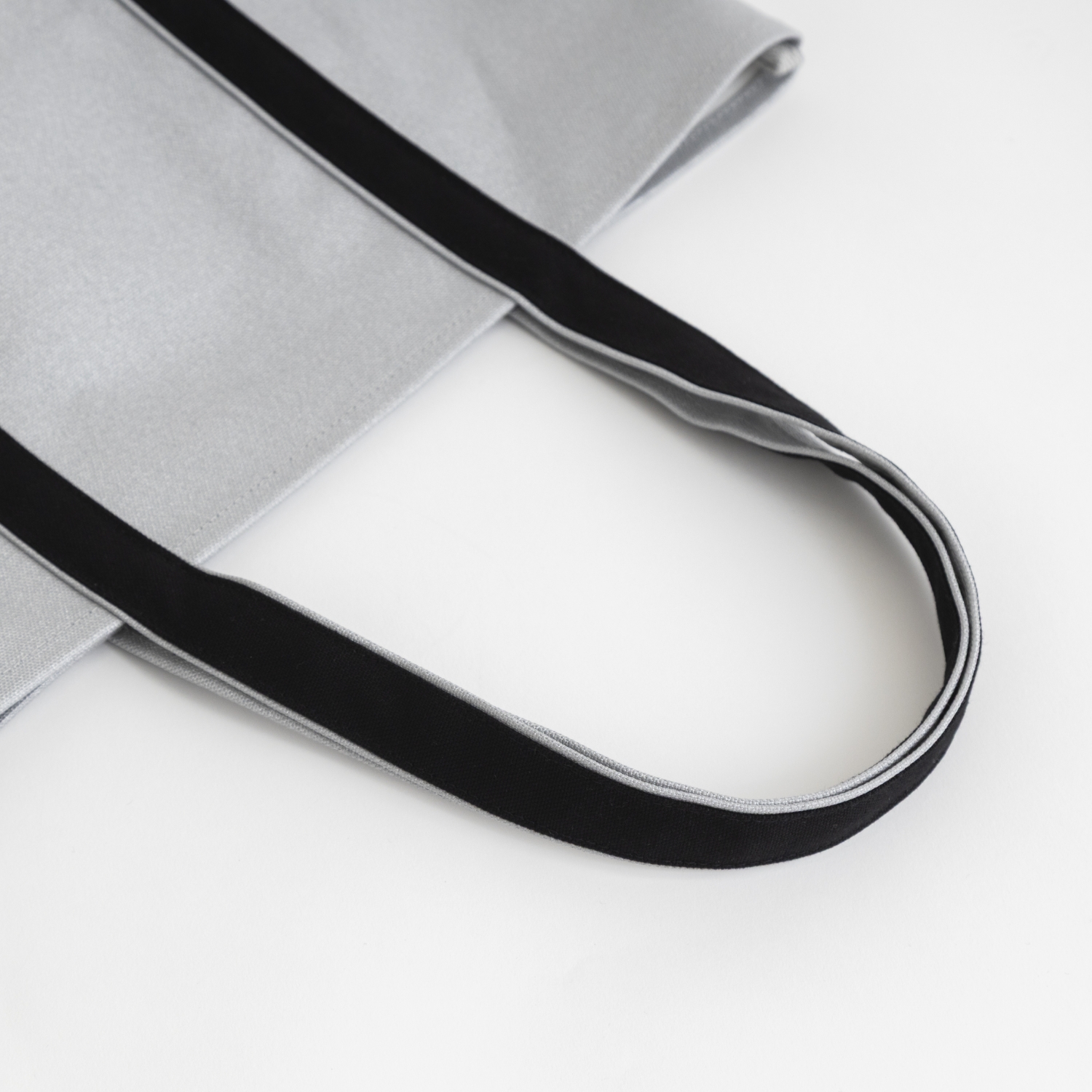 【受注会限定】みつばちトート シルバー×ブラック Mサイズ長め