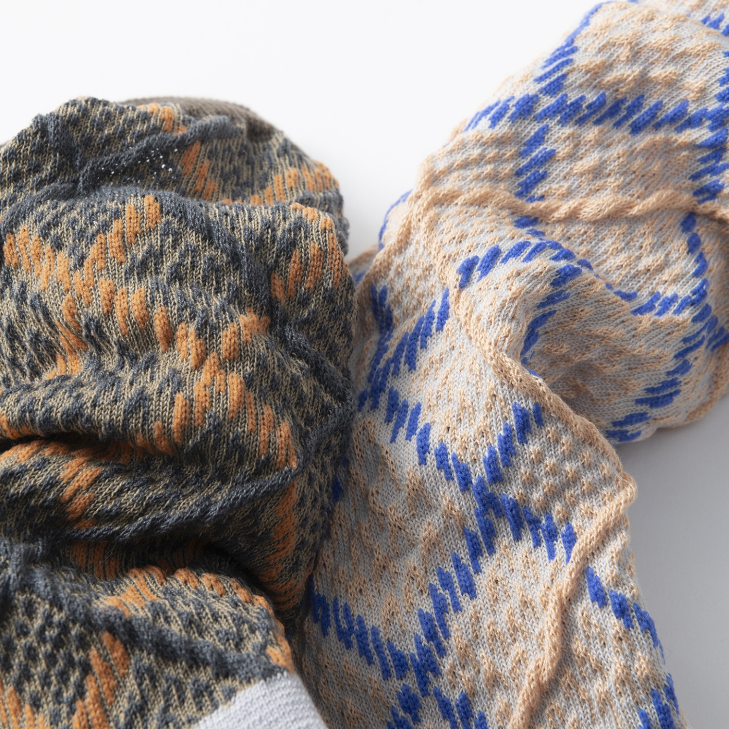 TRICOTE/ARGYLE BUMPY SOCKS