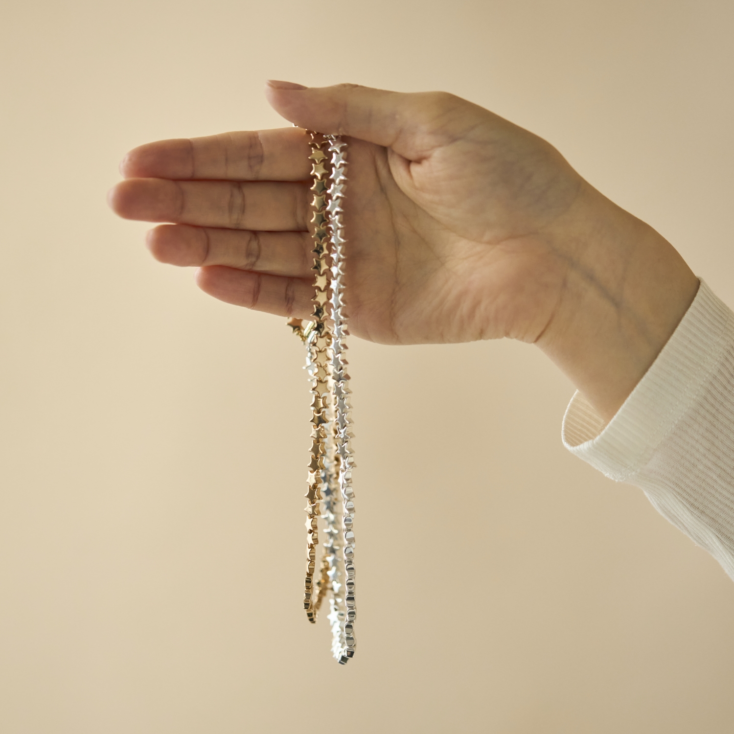 HERE DITAS/DITAS HEMATITE STAR NECKLACE