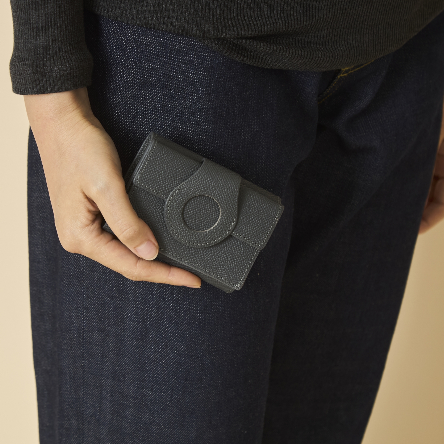 FERMI +/Tri-fold Wallet for AirTag