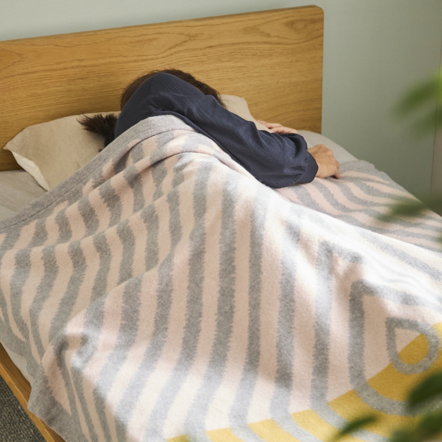 LAPUAN KANKURIT/METSÄLAMPI メリノウールブランケット 130x200cm