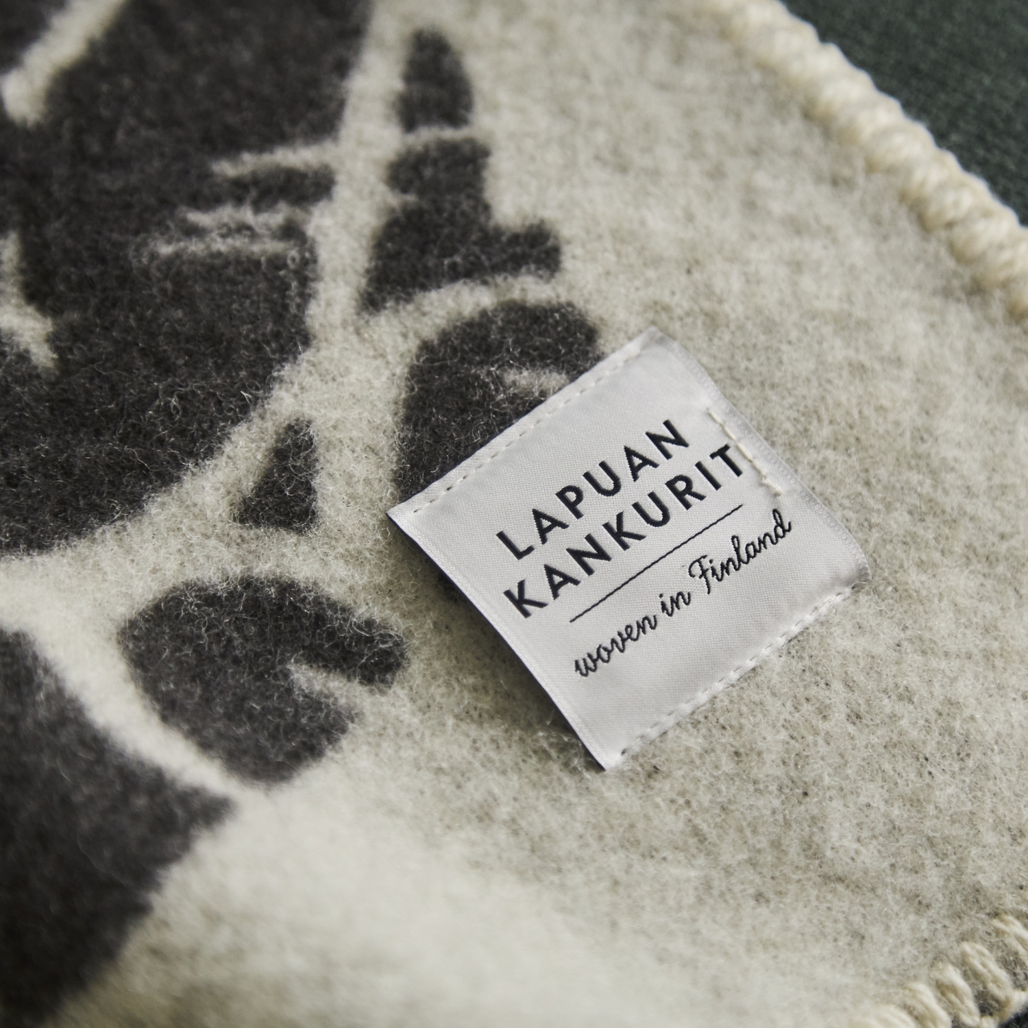 LAPUAN KANKURIT/KISSANPÄIVÄT ウールブランケット 90×130cm