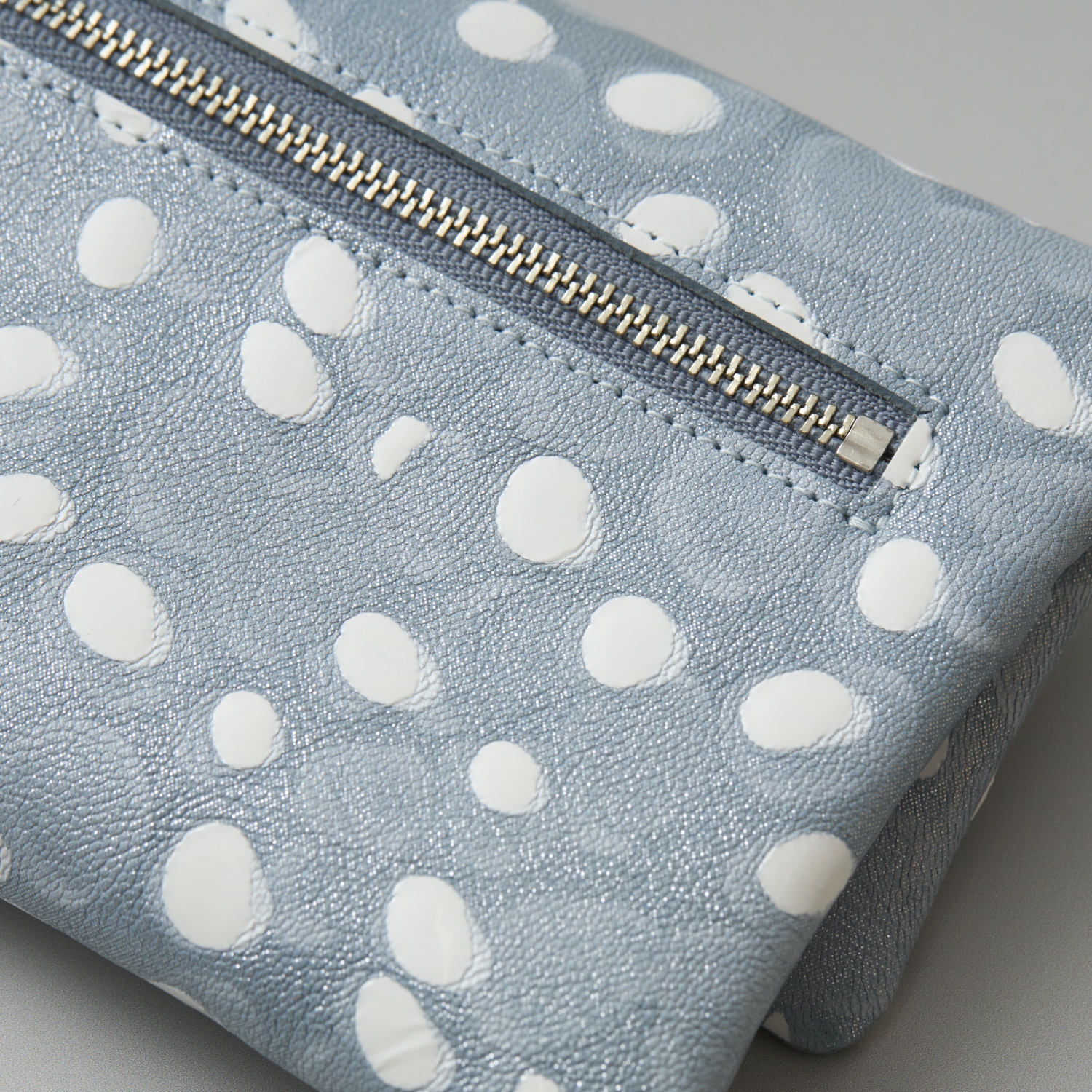 Neutral Gray/ハスキーロングウォレット snow