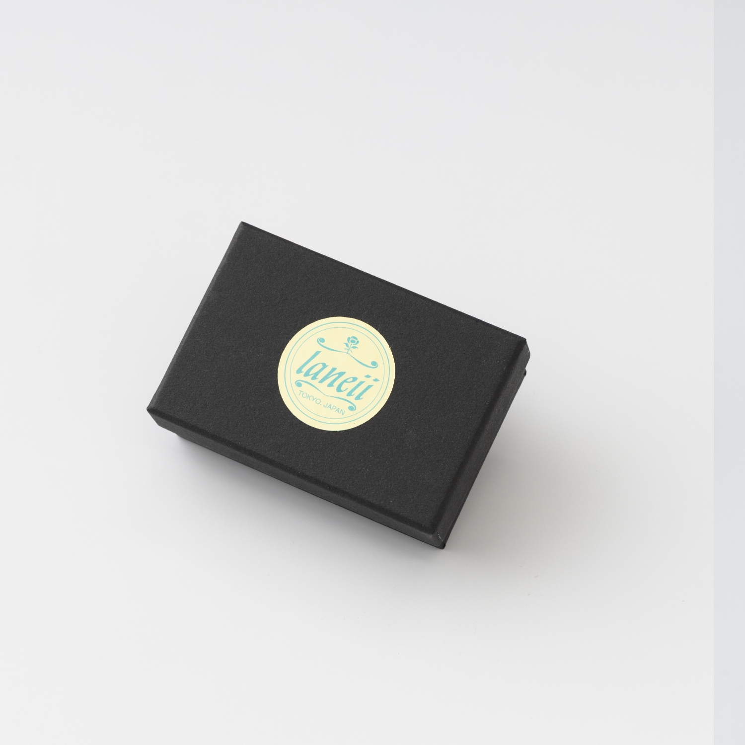 laneii/ブラスモチーフイヤリング