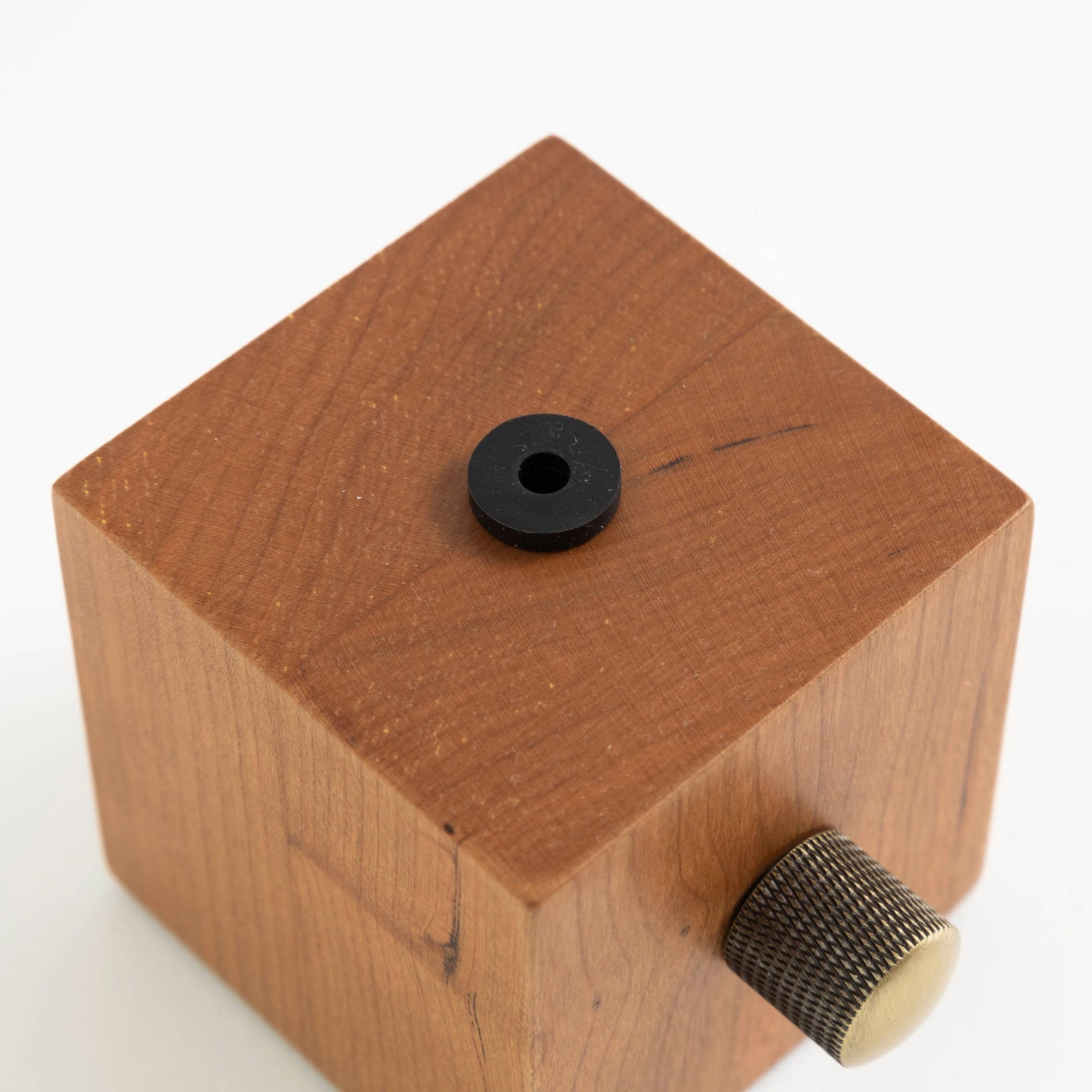 WERKE/WOODEN AROMA DIFFUSER（バッテリー内蔵タイプ）