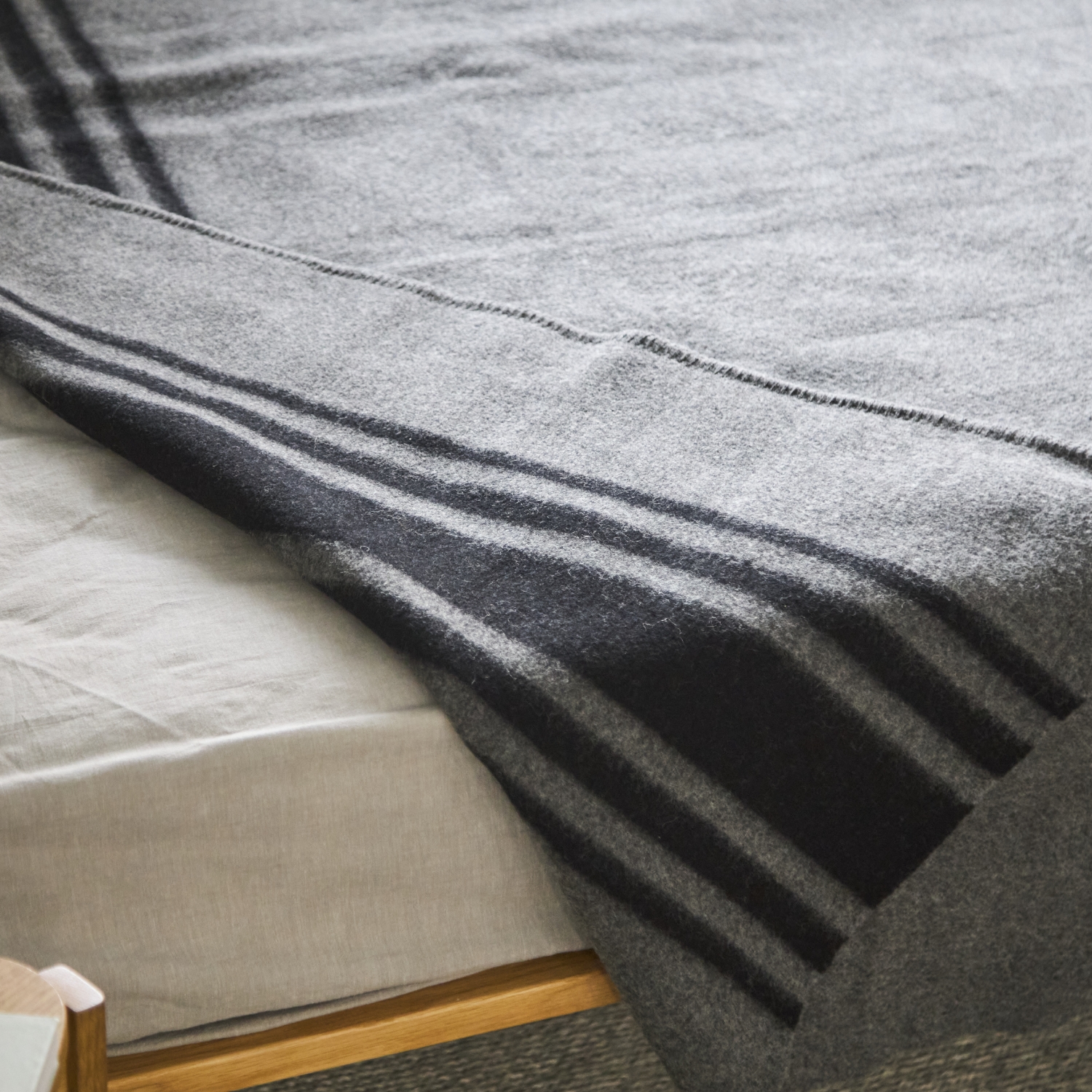 CO-ON/ボーダーゲート ウール毛布 ハーフ