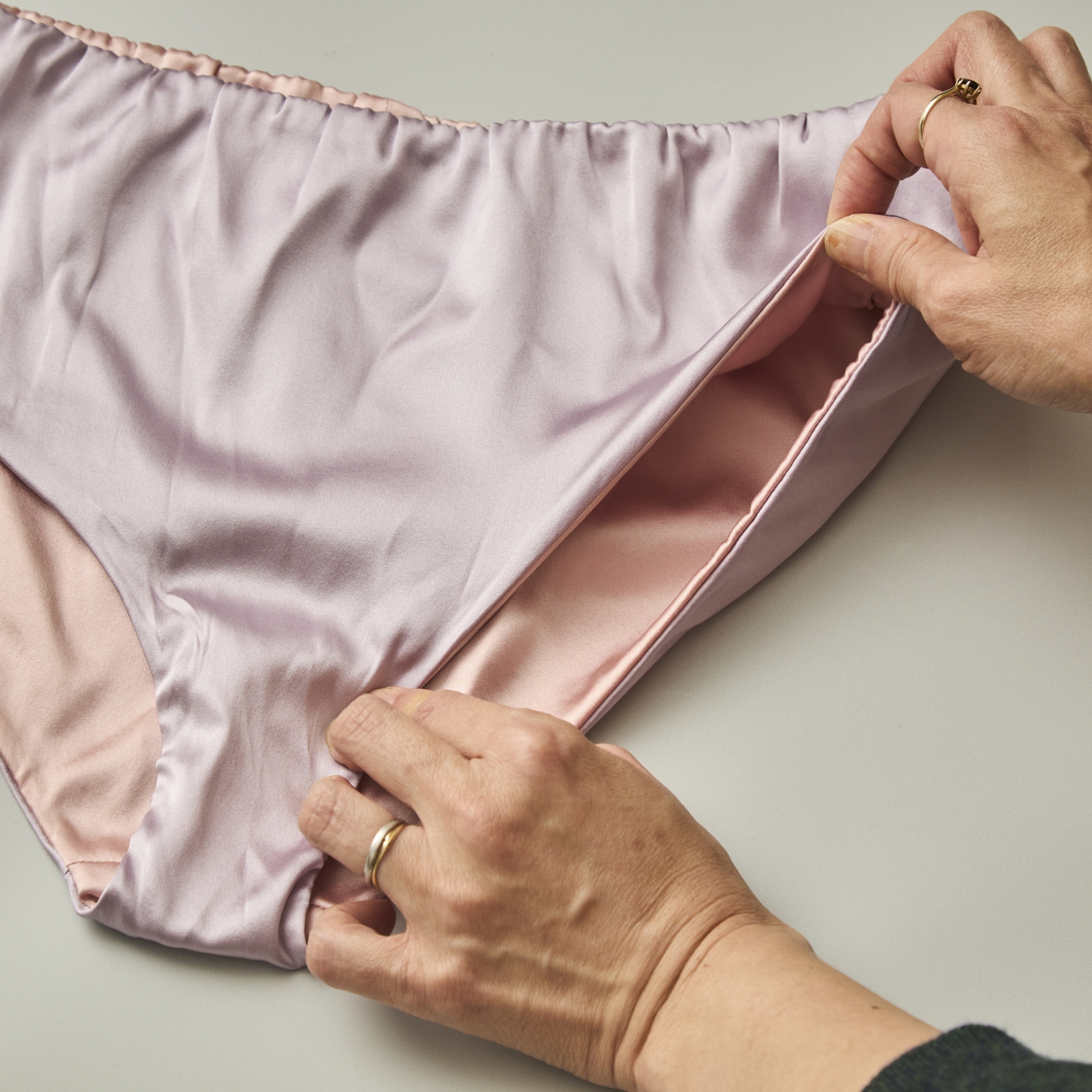 Neyi/ Tokyoショーツ