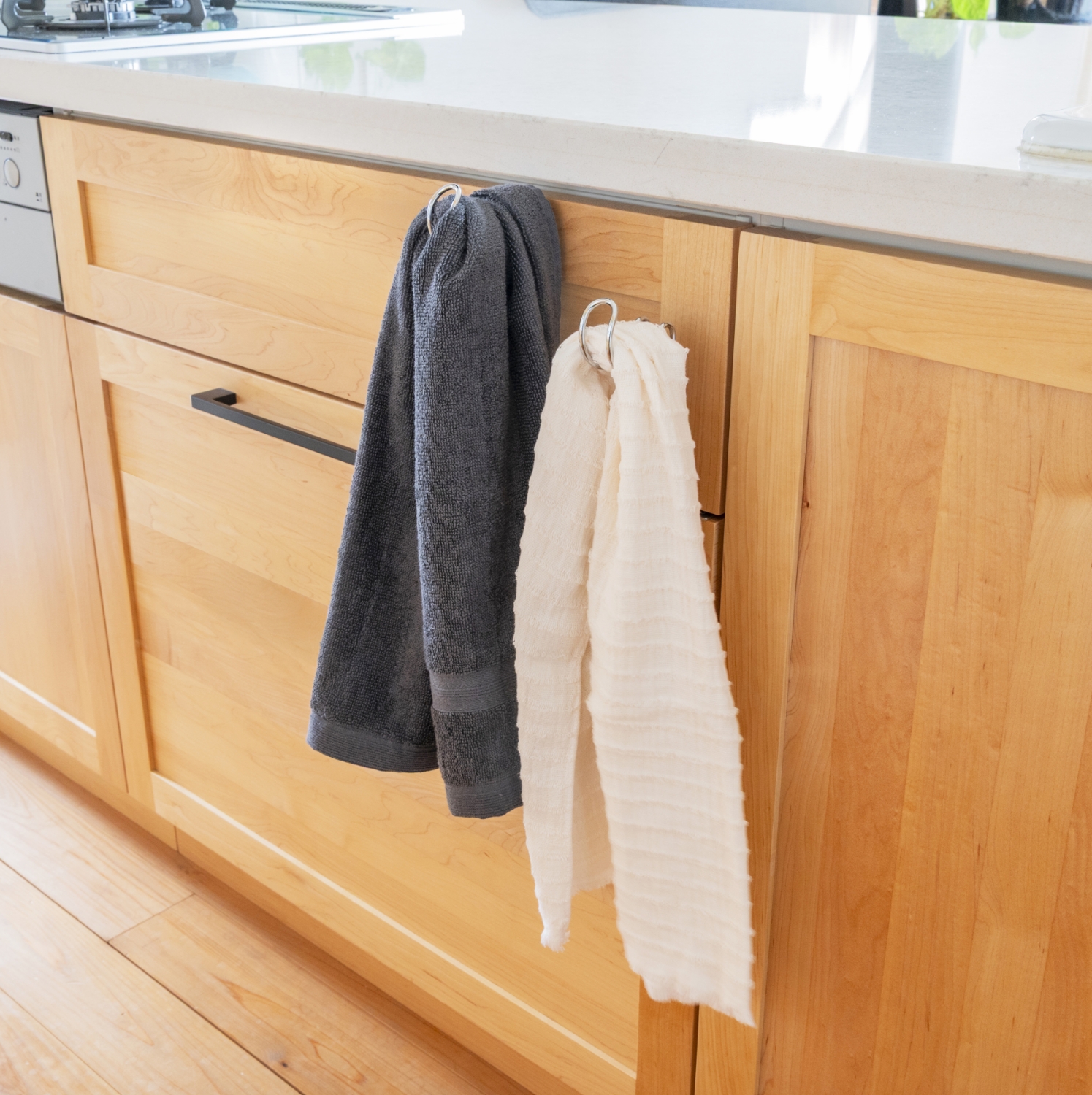 bws SELECTION/すっきり暮らす 浮いてみえるタオルホルダー ロータイプ