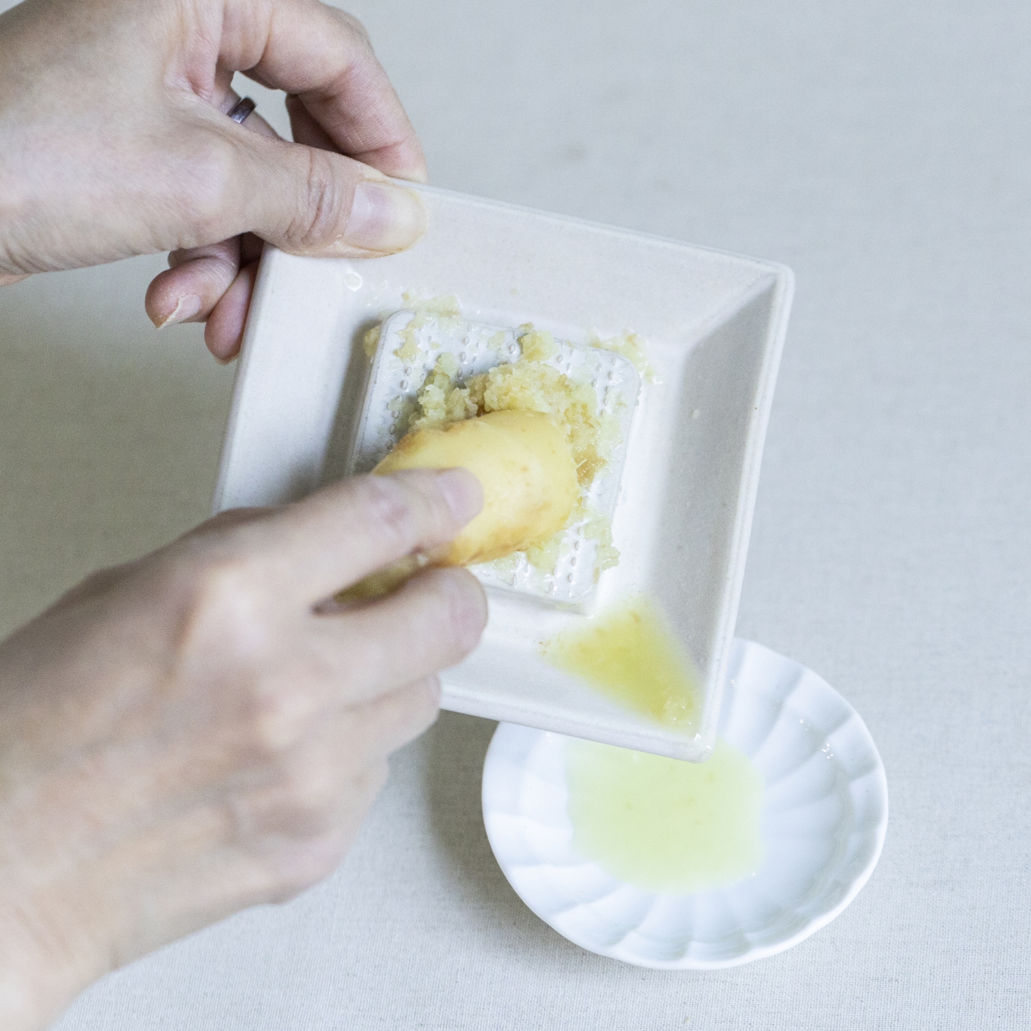 松田美智子の自在道具/自在四角おろし