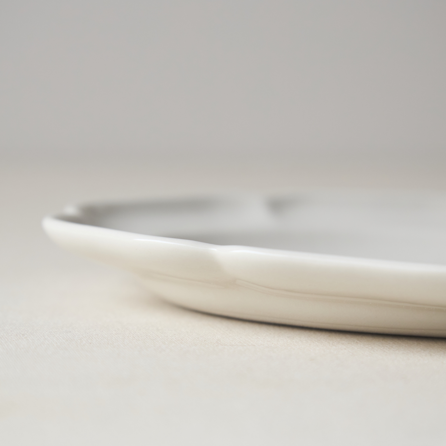 かもめ製作所/花リムオーバルプレート