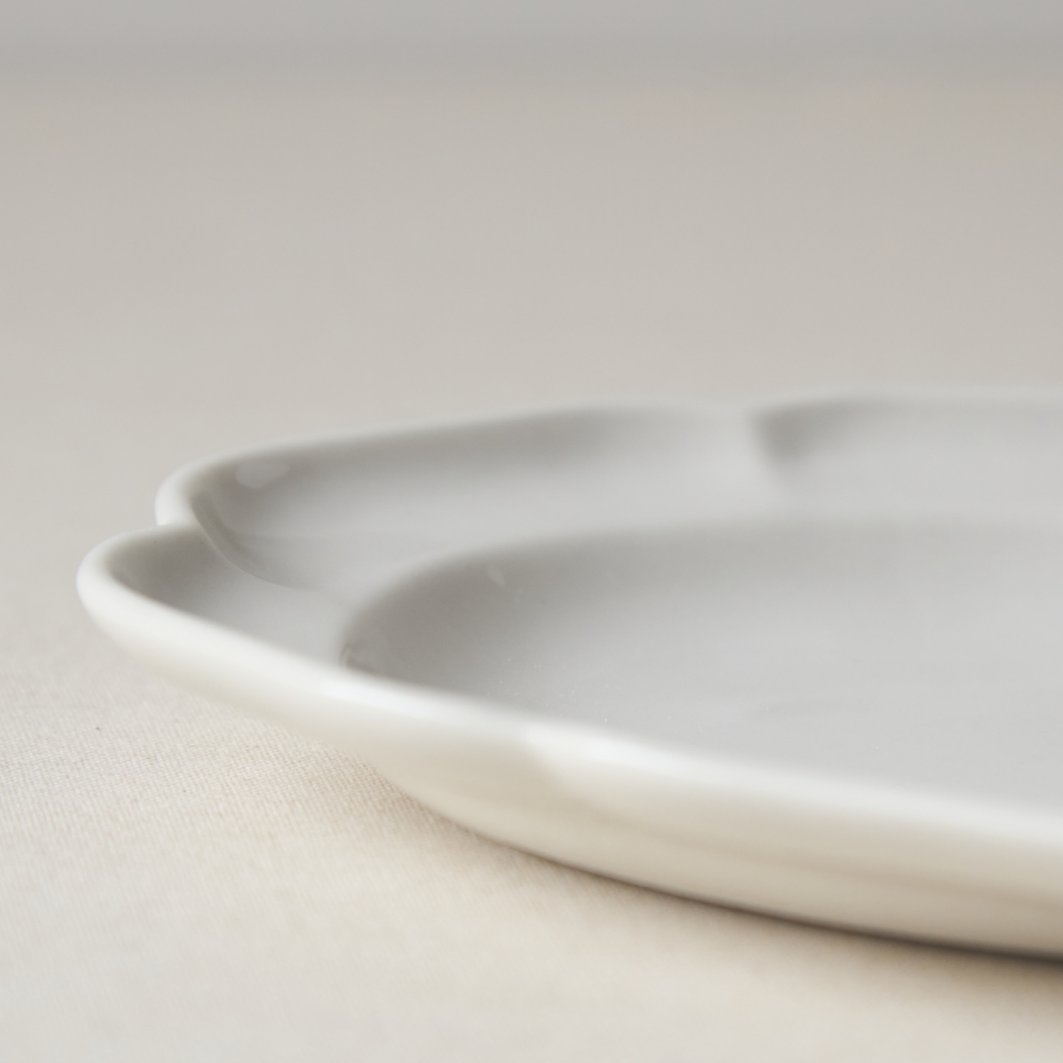 かもめ製作所/花リムオーバルプレート