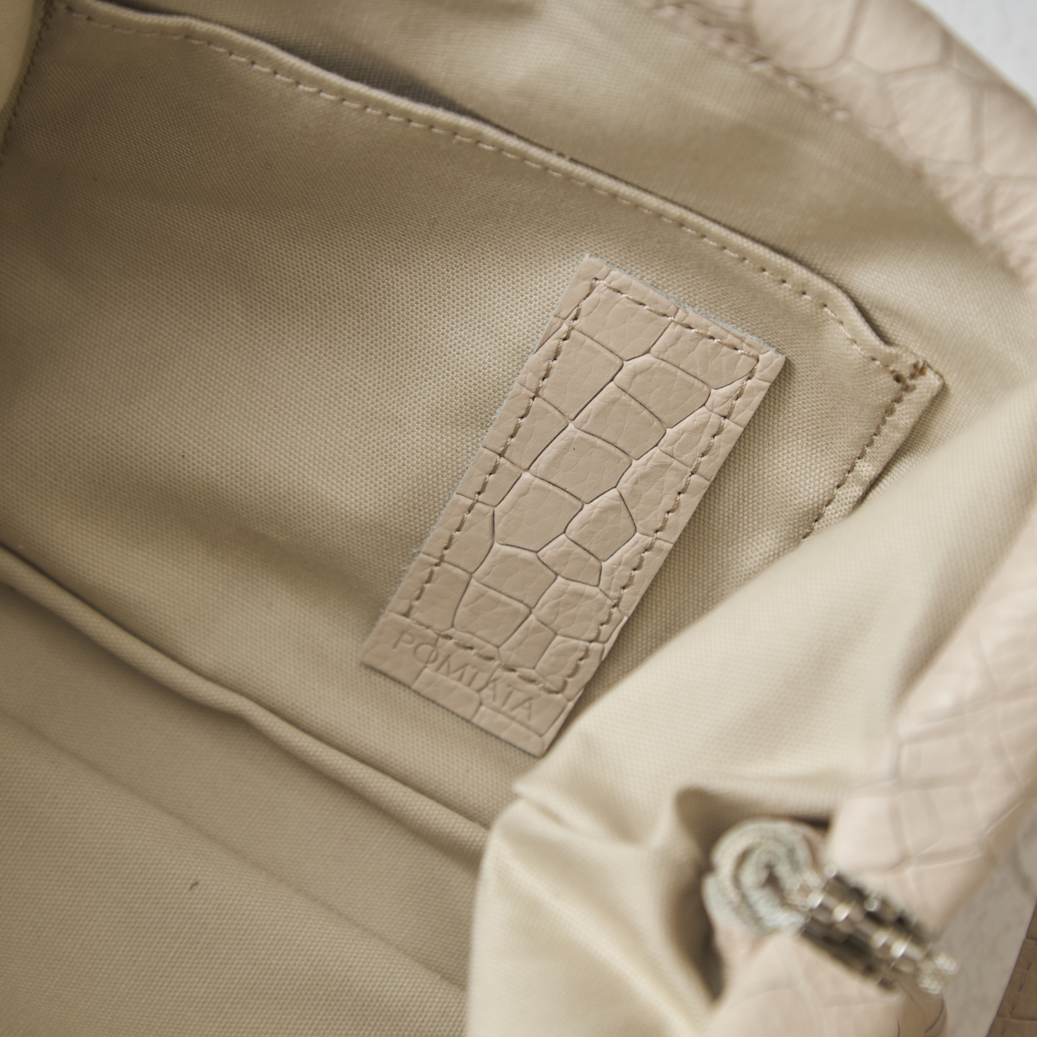 POMTATA/DLIA FRAME SHOULDER