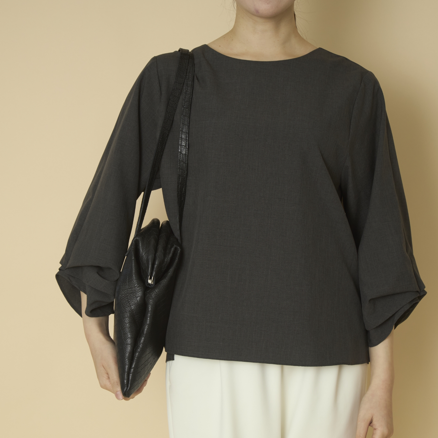 POMTATA/DLIA FRAME SAC ブラック