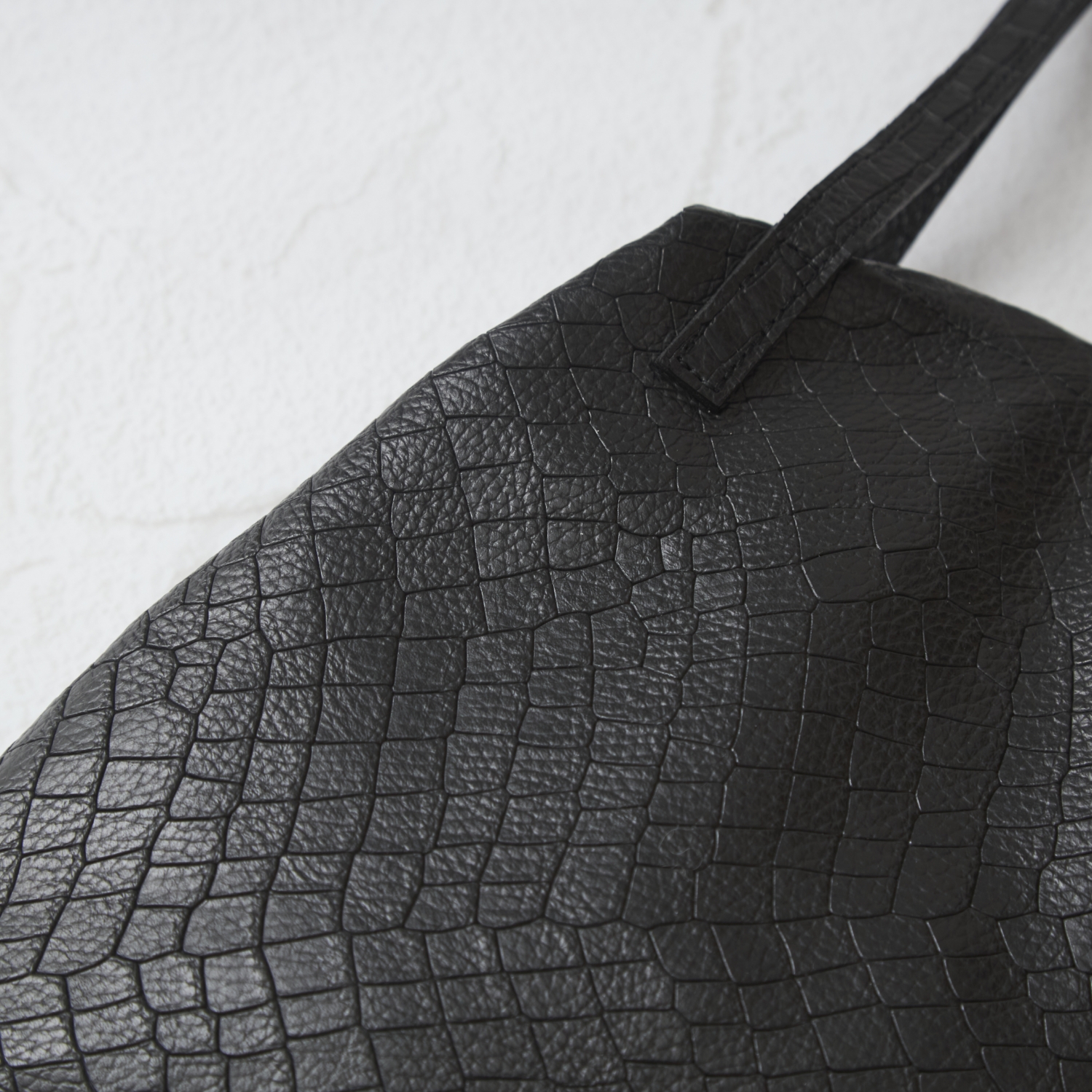 POMTATA/DLIA FRAME SAC ブラック