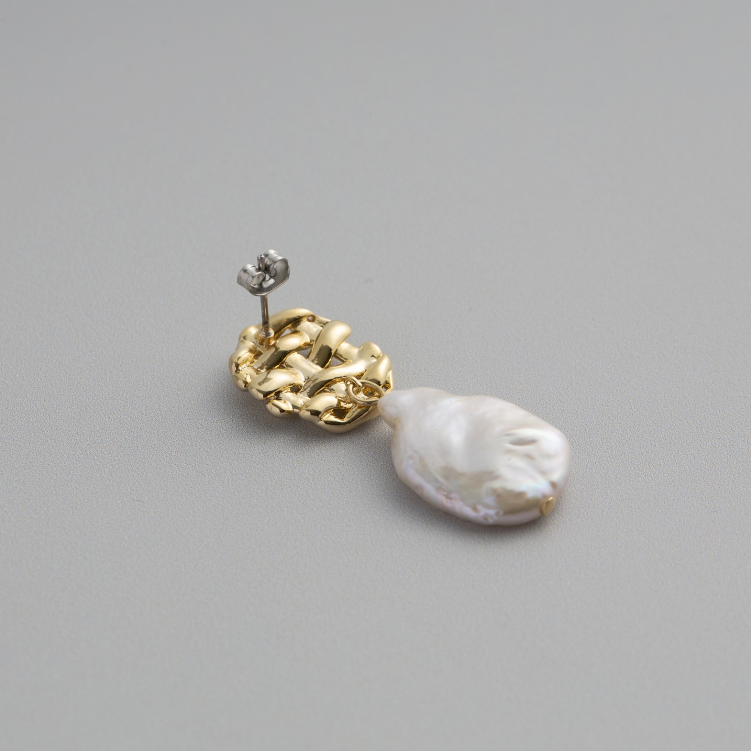 F.sequence/ブレイド淡水パールピアス