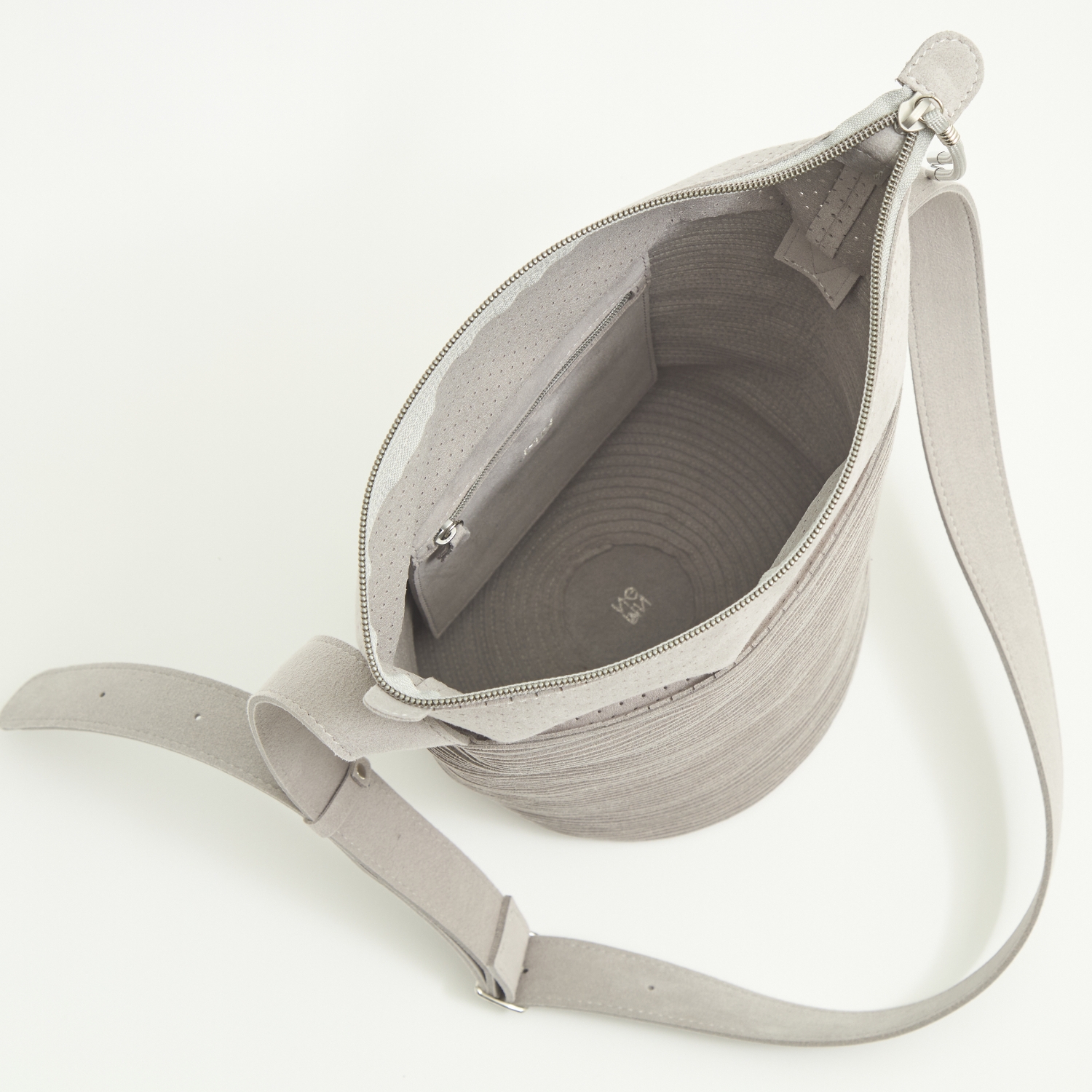 【受注会限定】MNNG/ブレードバケットショルダー