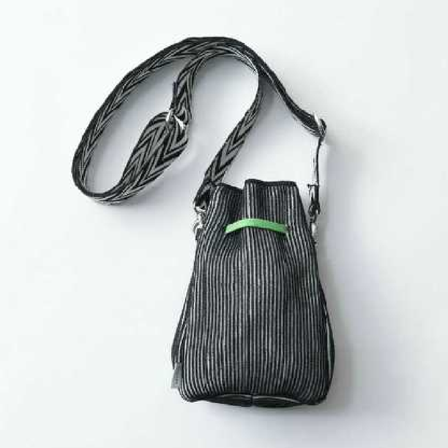 TRICOTE/RIB POUCH BAG