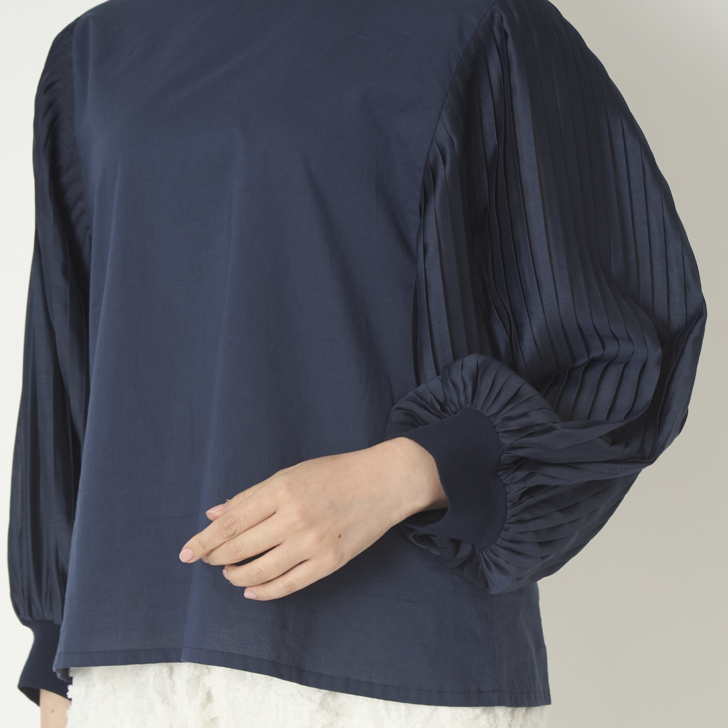 denicher/ドッキングプリーツスリーブブラウス