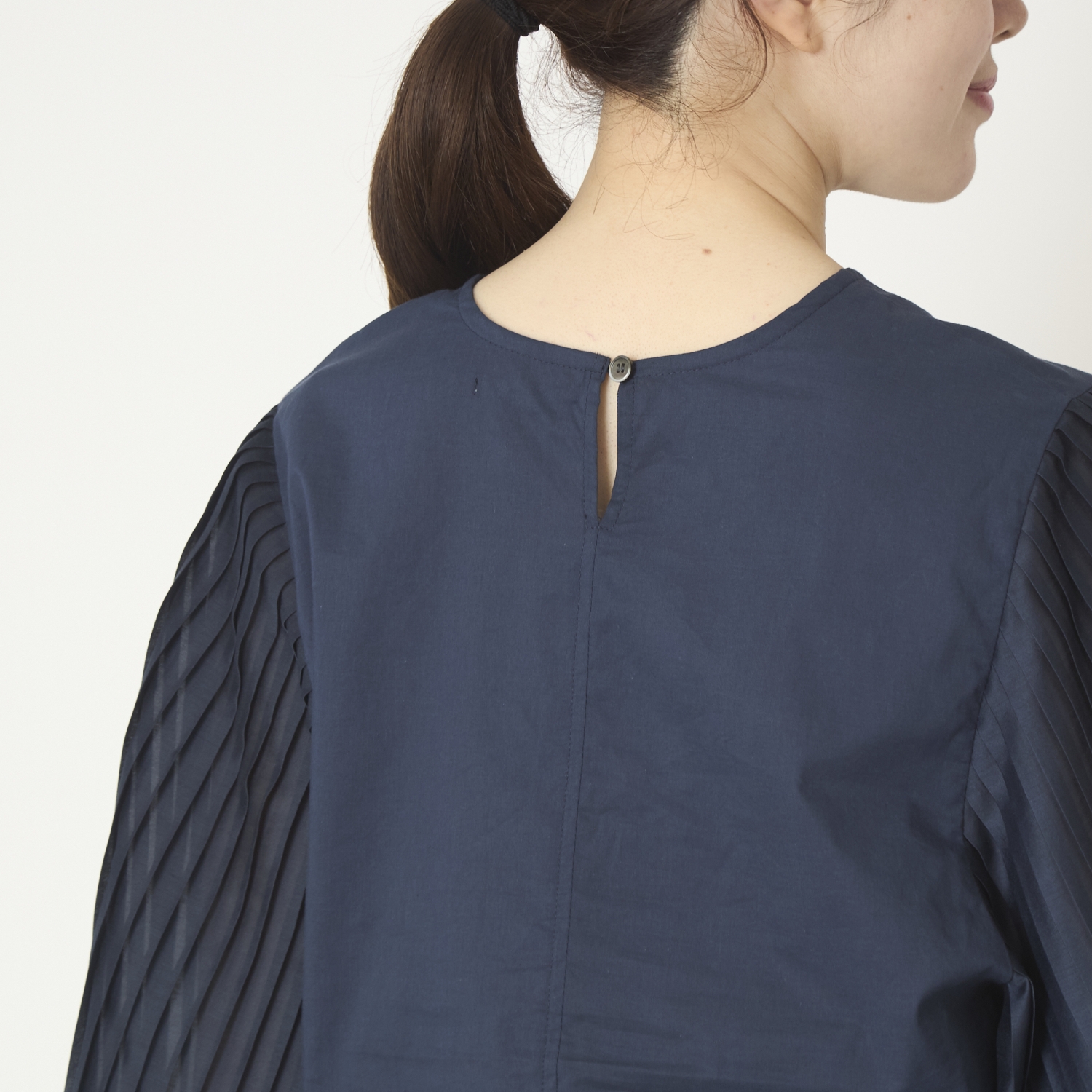 denicher/ドッキングプリーツスリーブブラウス