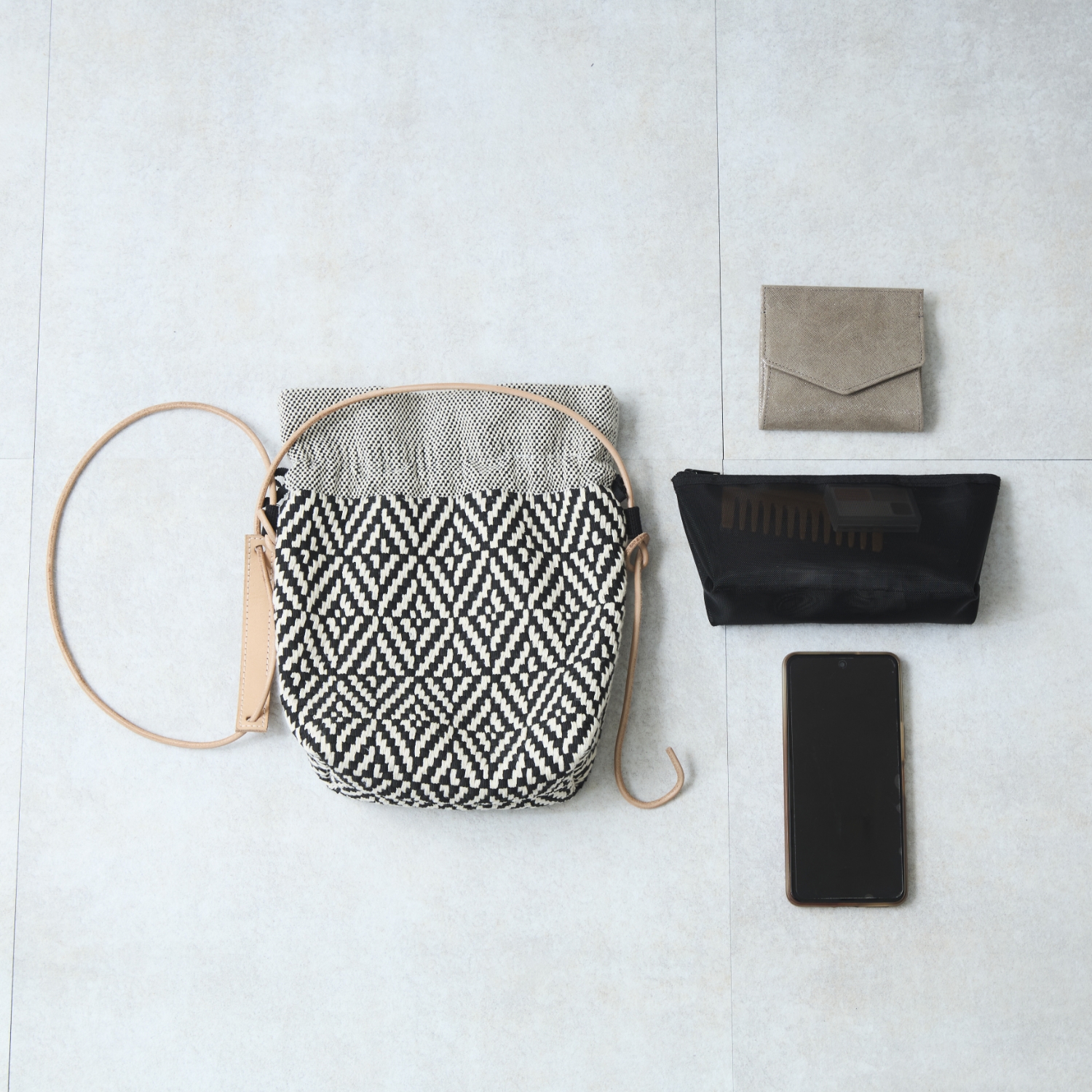 trois temps/リボン織の巾着ポシェット