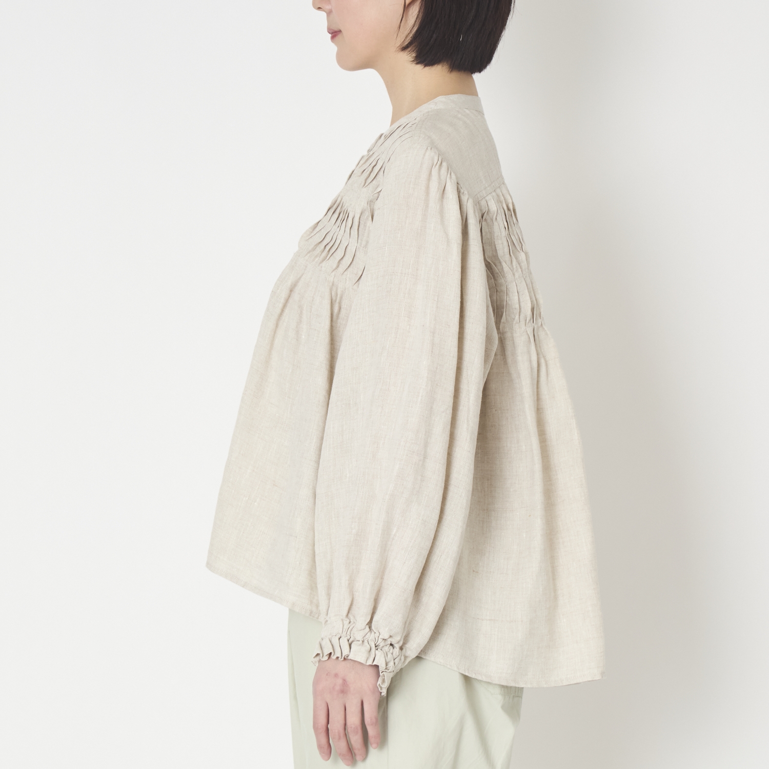 ubasoku/ウェーブピンタックブラウス