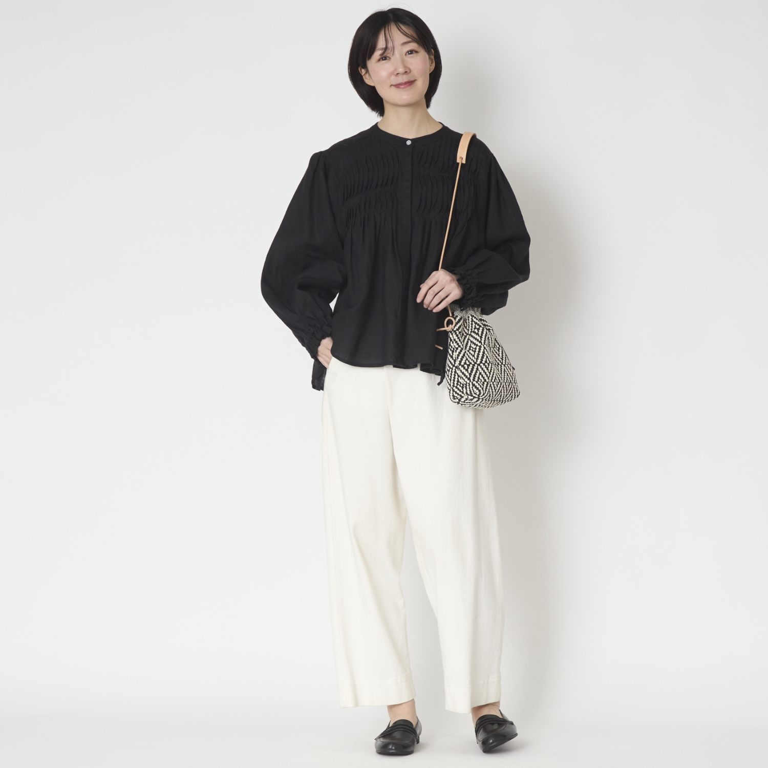 ubasoku/ウェーブピンタックブラウス