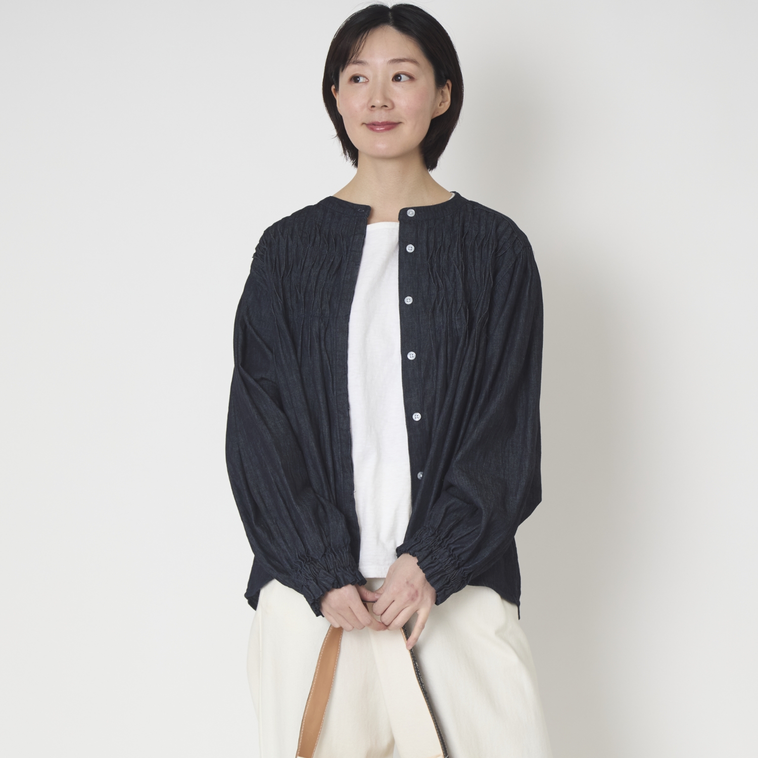 ubasoku/ウェーブピンタックブラウス インディゴ