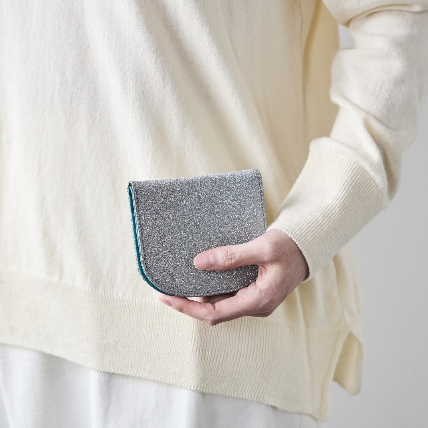 MUZICA VITA/COMBI二つ折り財布　バイカラー