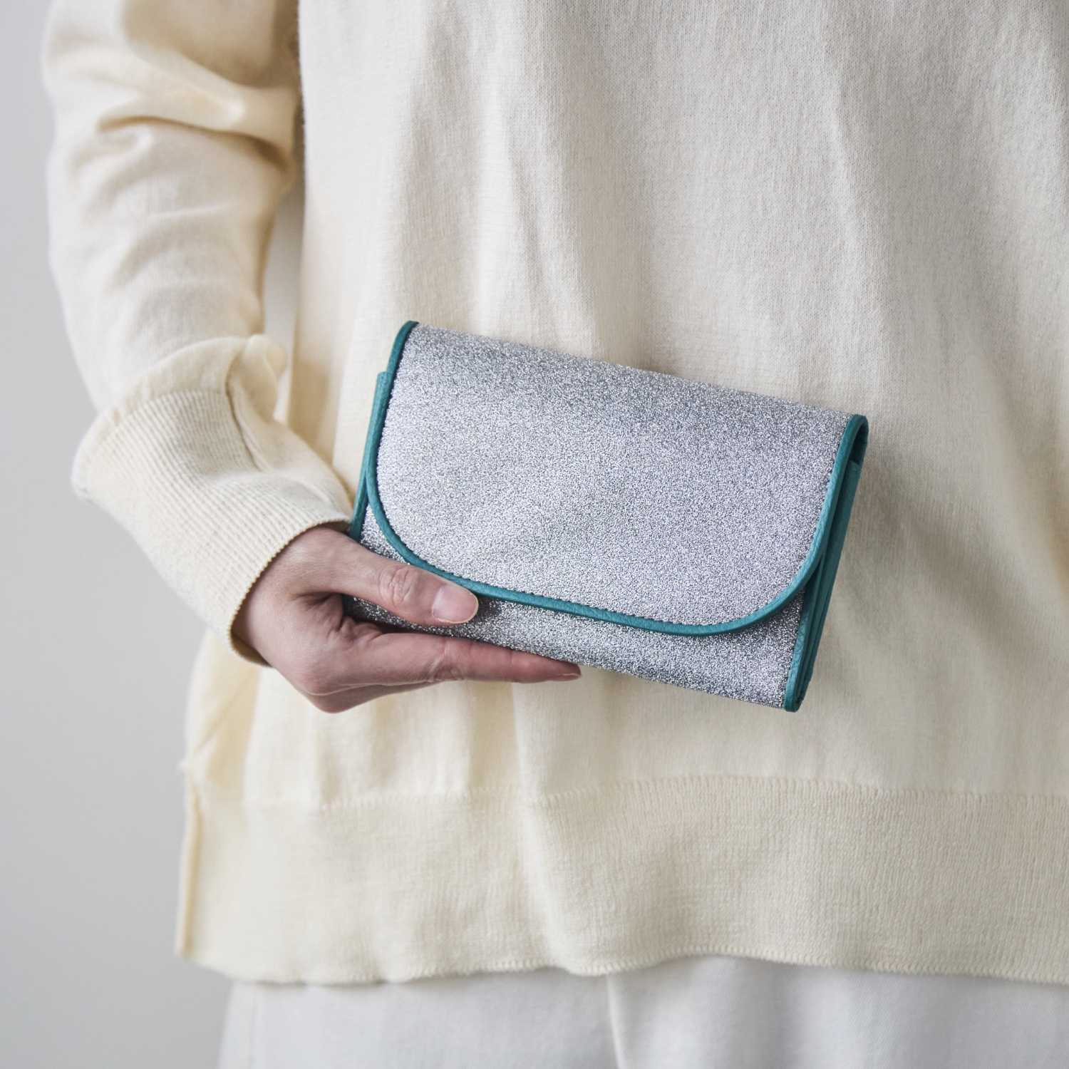 MUZICA VITA/COMBI長財布　バイカラー