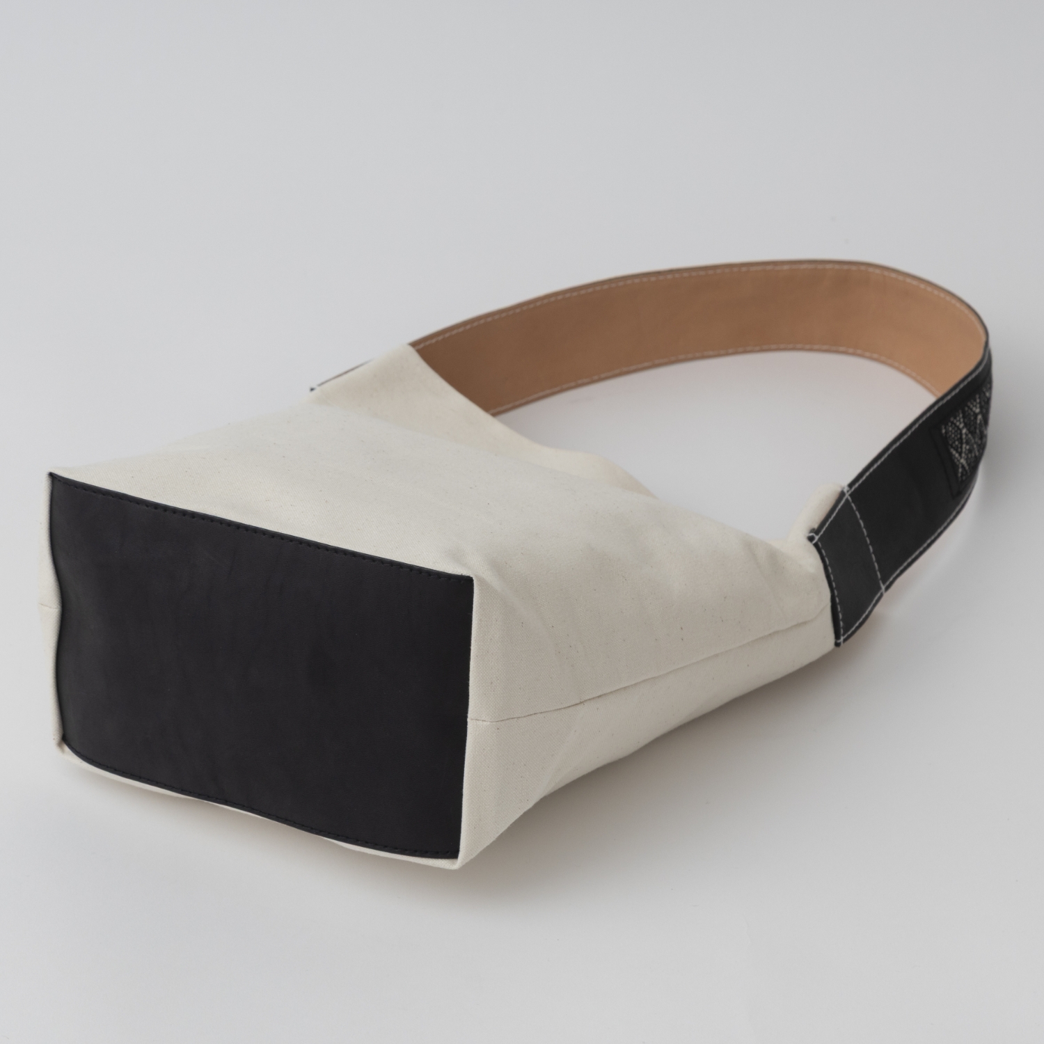 trois temps/シャトルバッグ