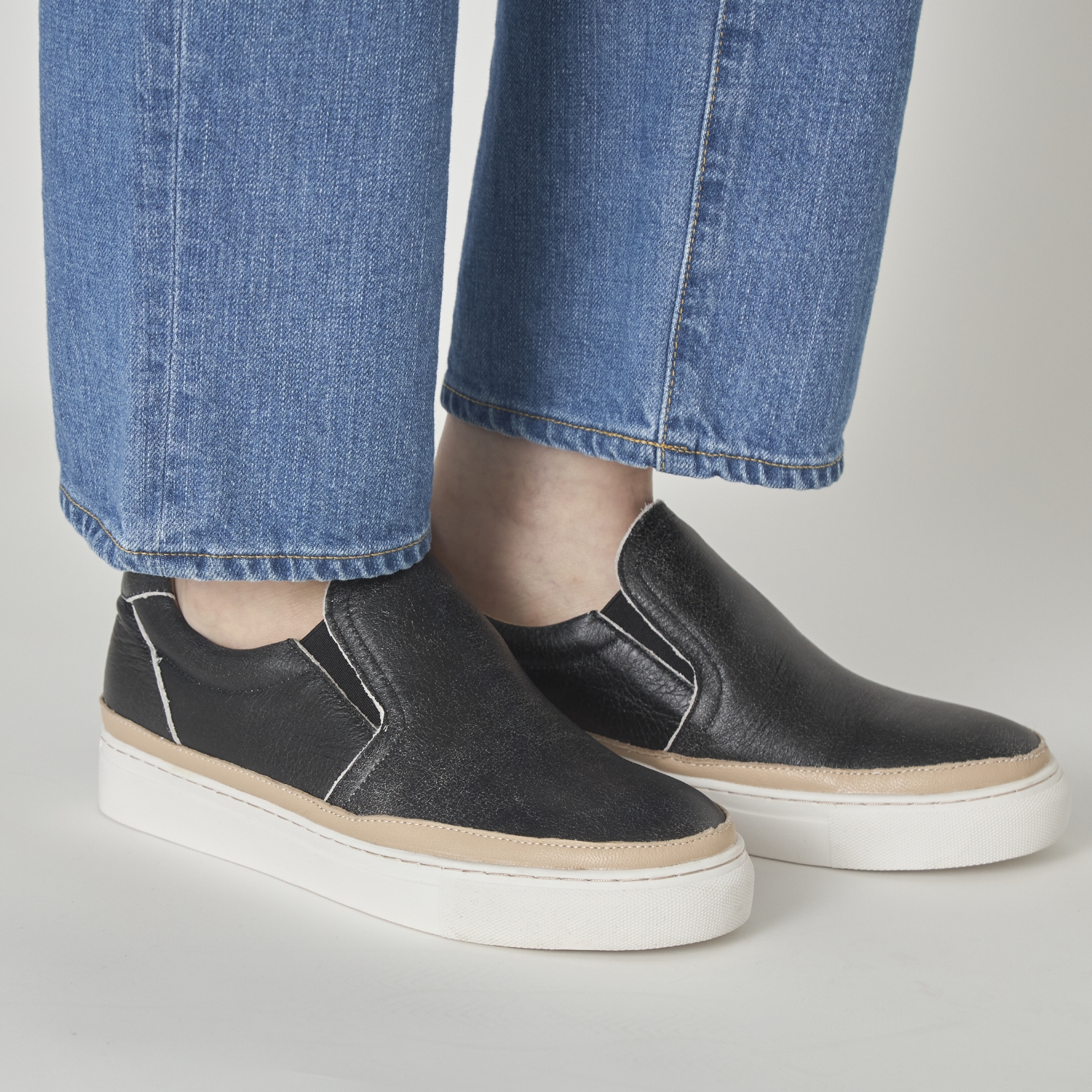 SAYA/本革インヒールスリッポン