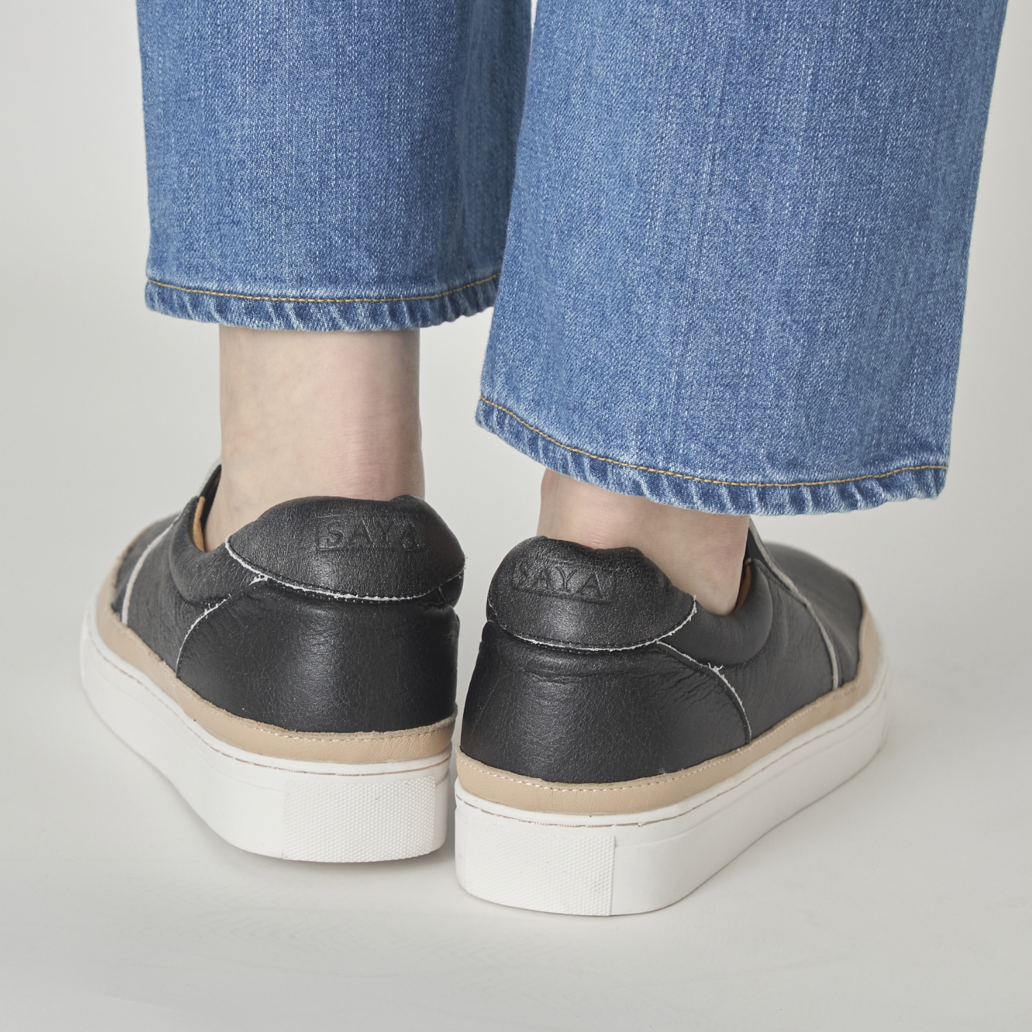 SAYA/本革インヒールスリッポン