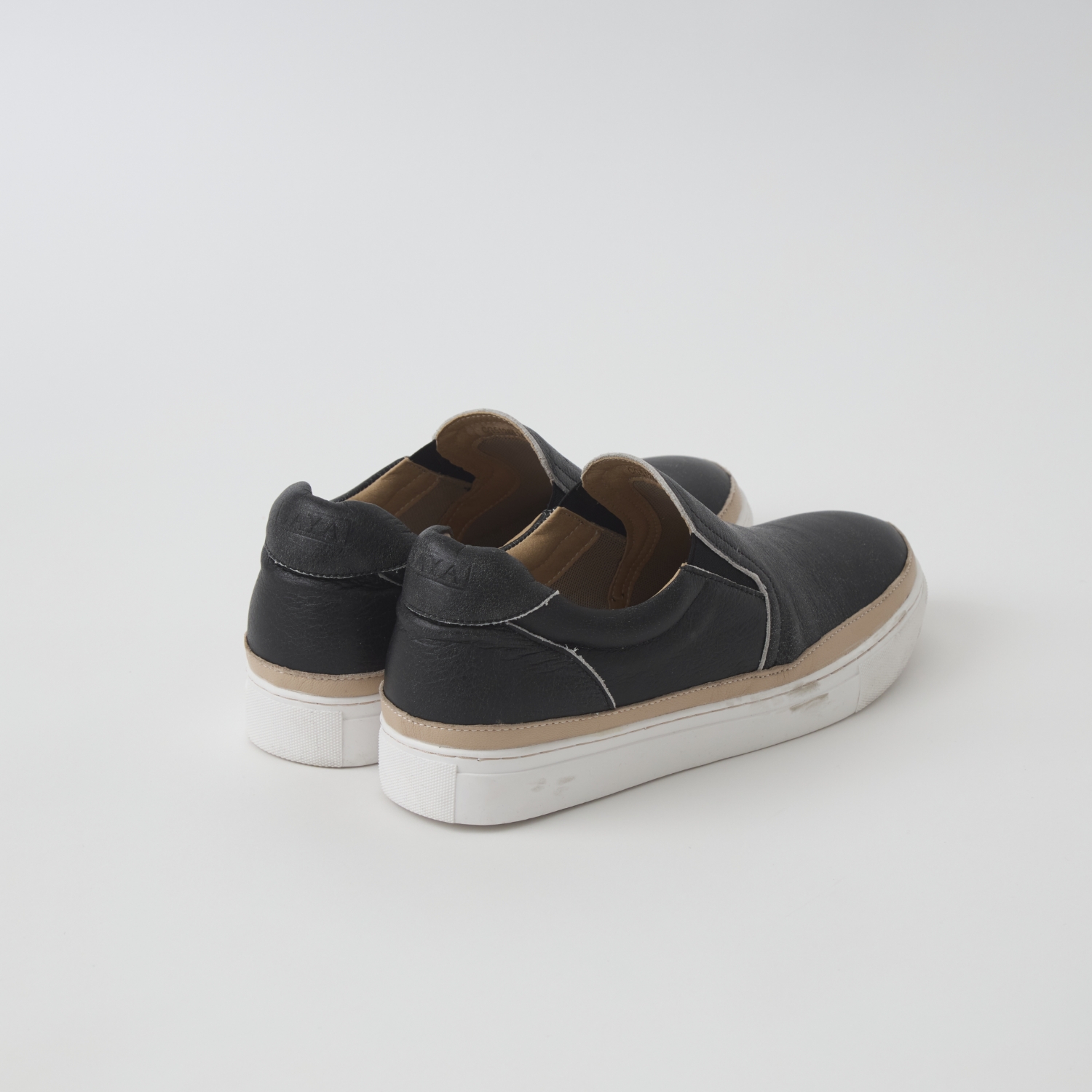 SAYA/本革インヒールスリッポン