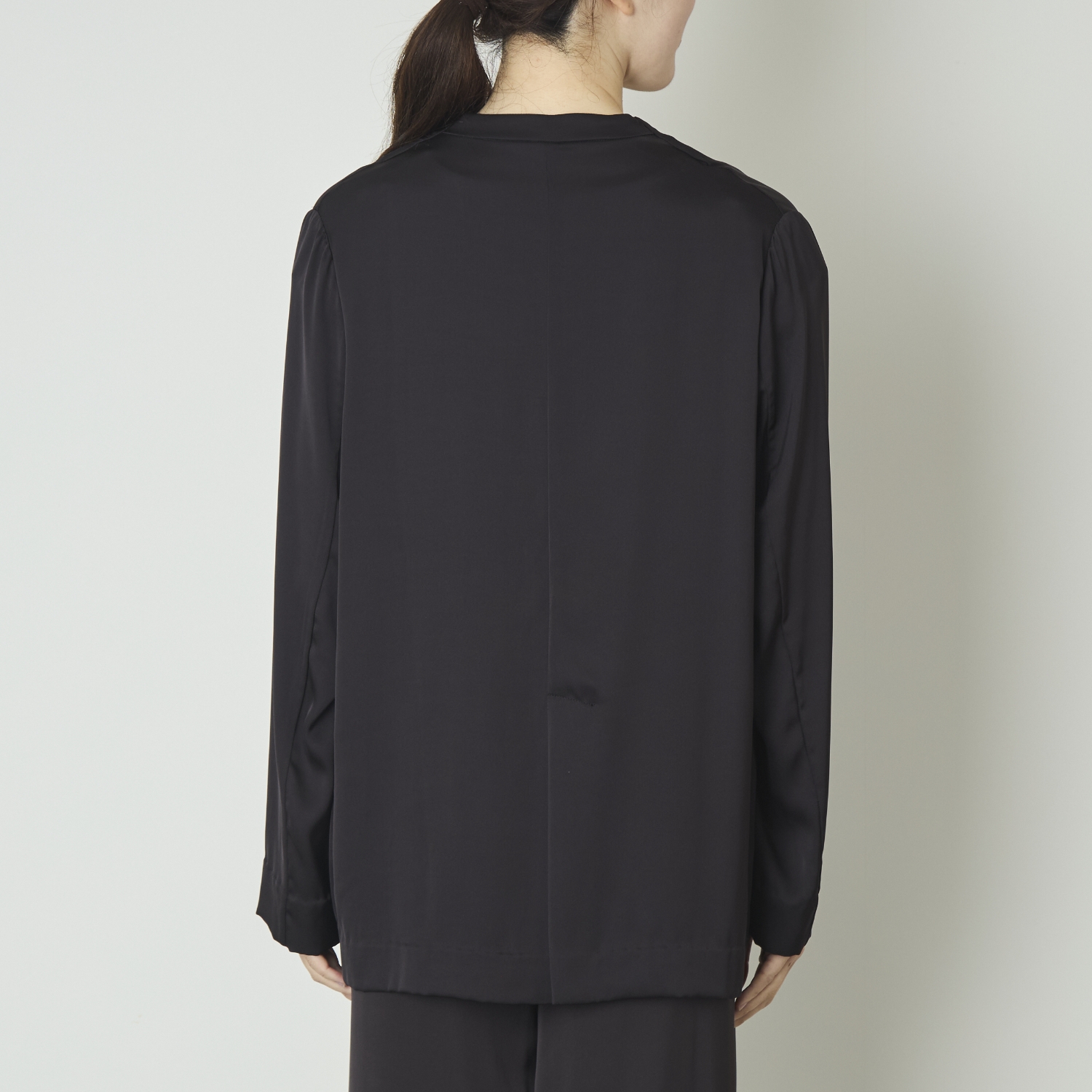 DRESS HERSELF/シルクサテンシャツジャケット