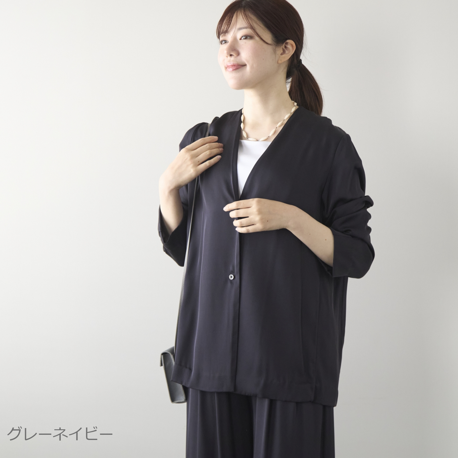 DRESS HERSELF/シルクサテンシャツジャケット