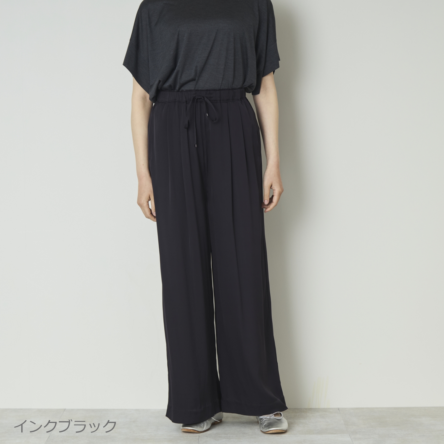 DRESS HERSELF/シルクサテンワイドパンツ -艶やかなシルクサテンの 