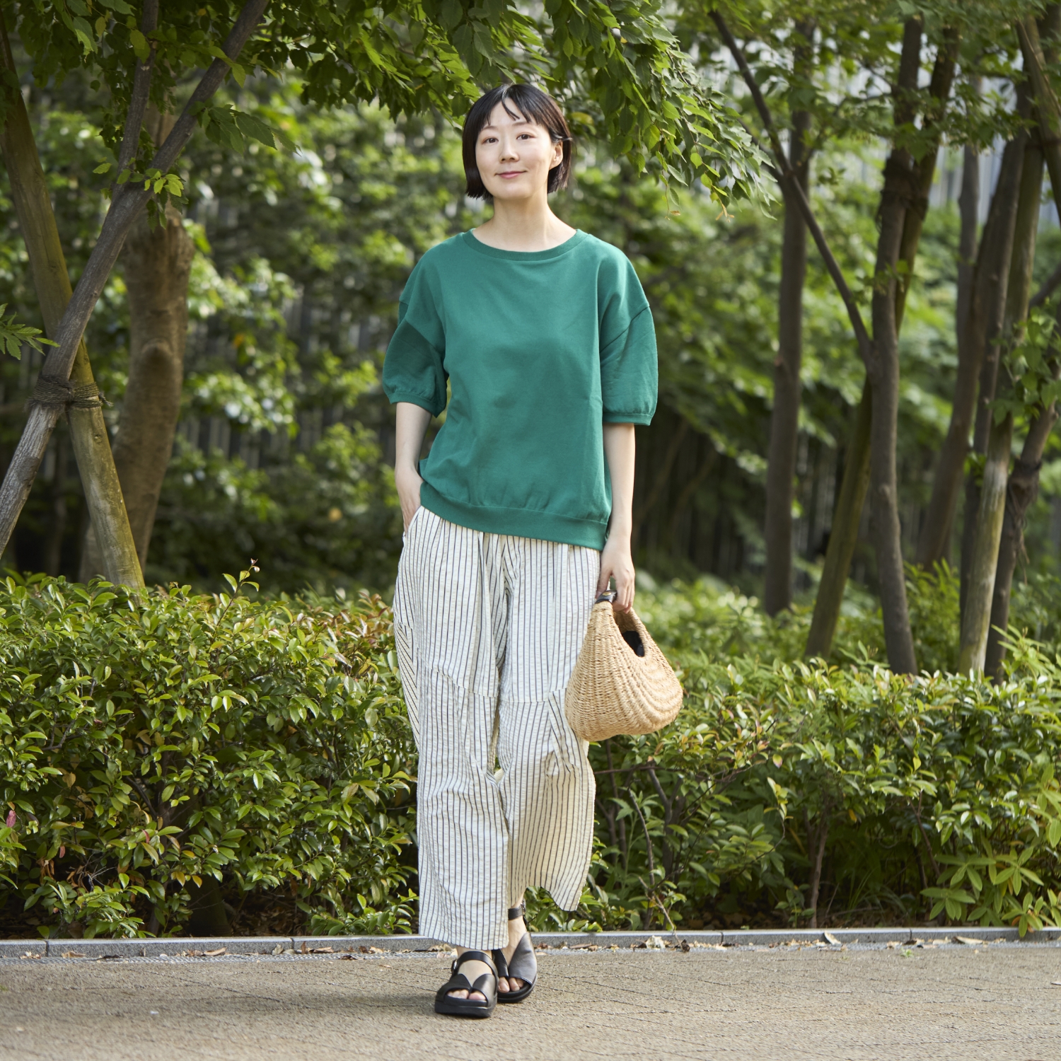 Kilka/風が通るストライプのカーブパンツ