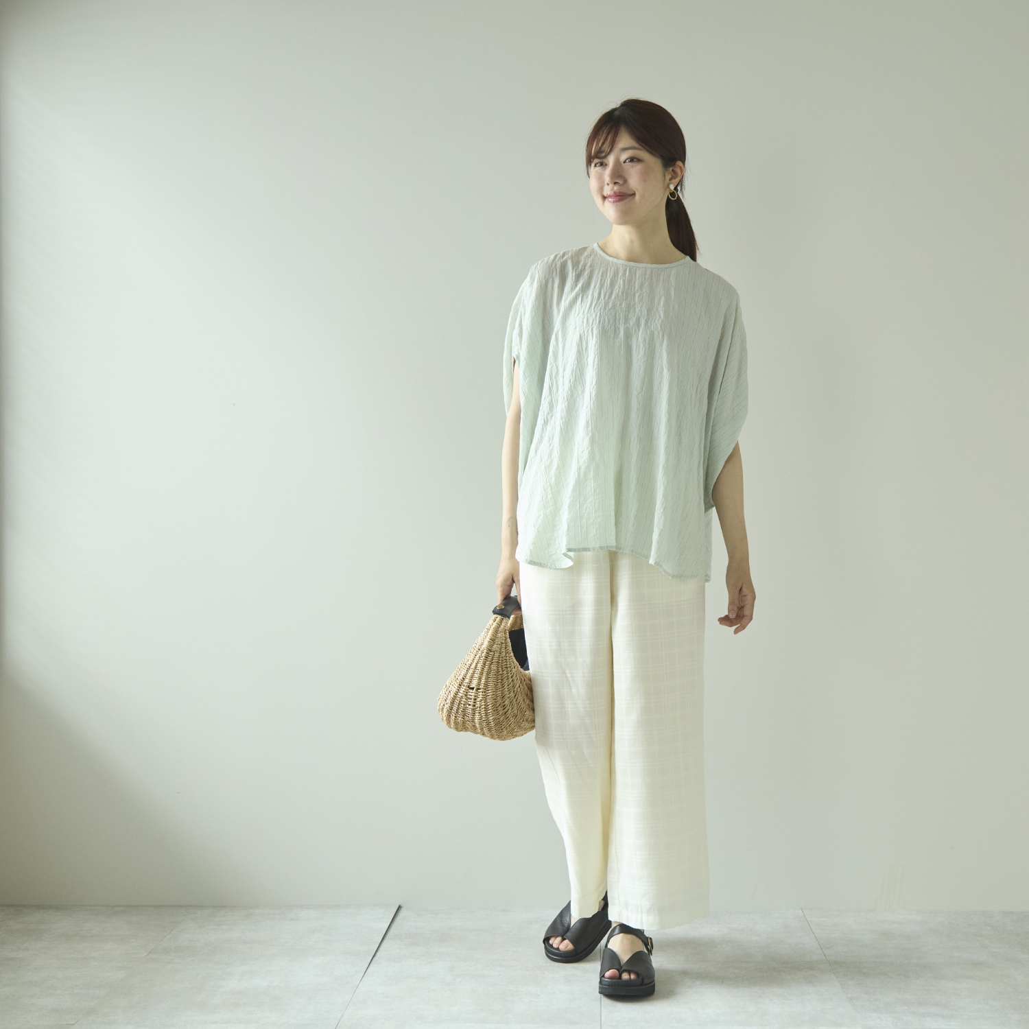 Kilka/計算いらずの無地見えチェックパンツ