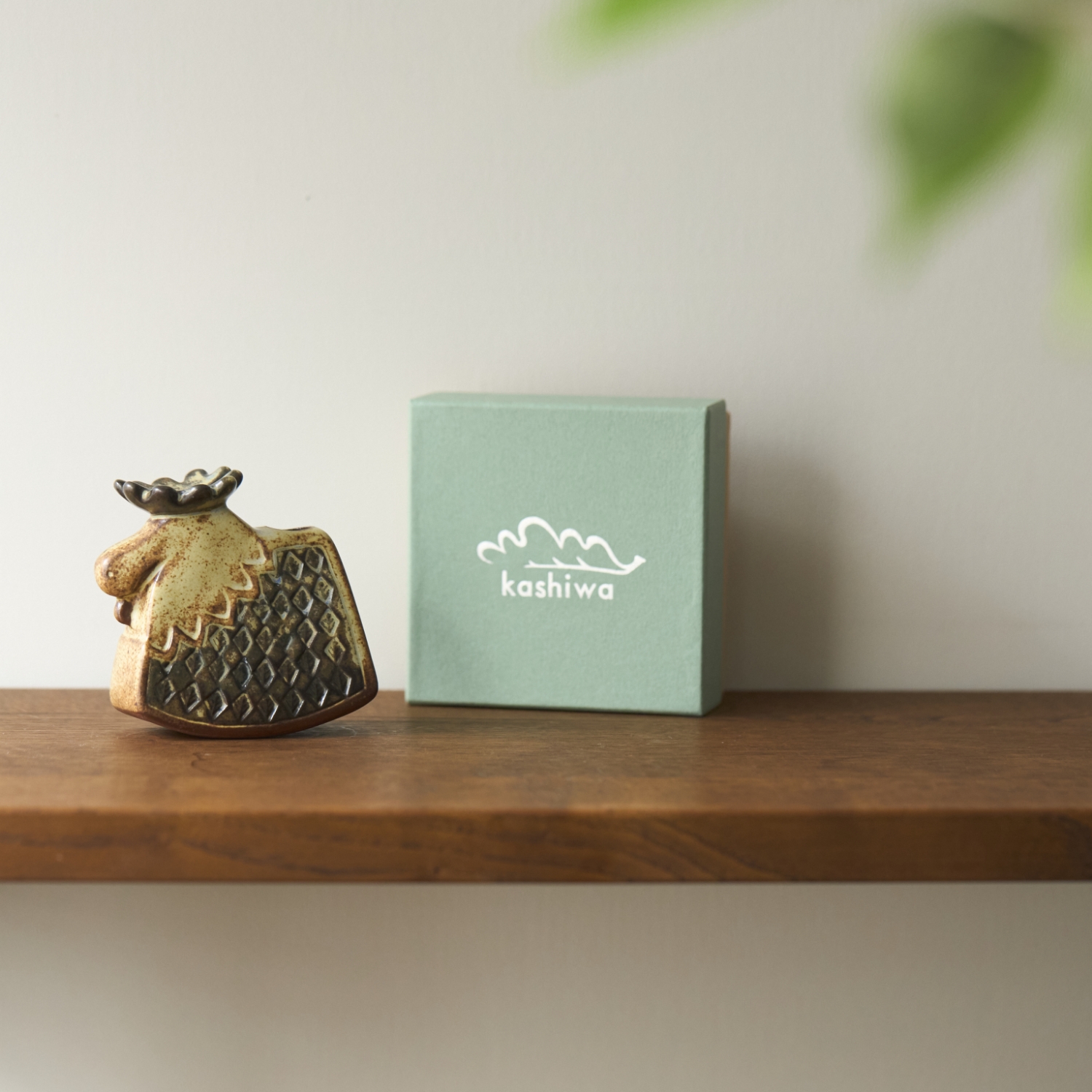 かしわ窯/ベース A small moose