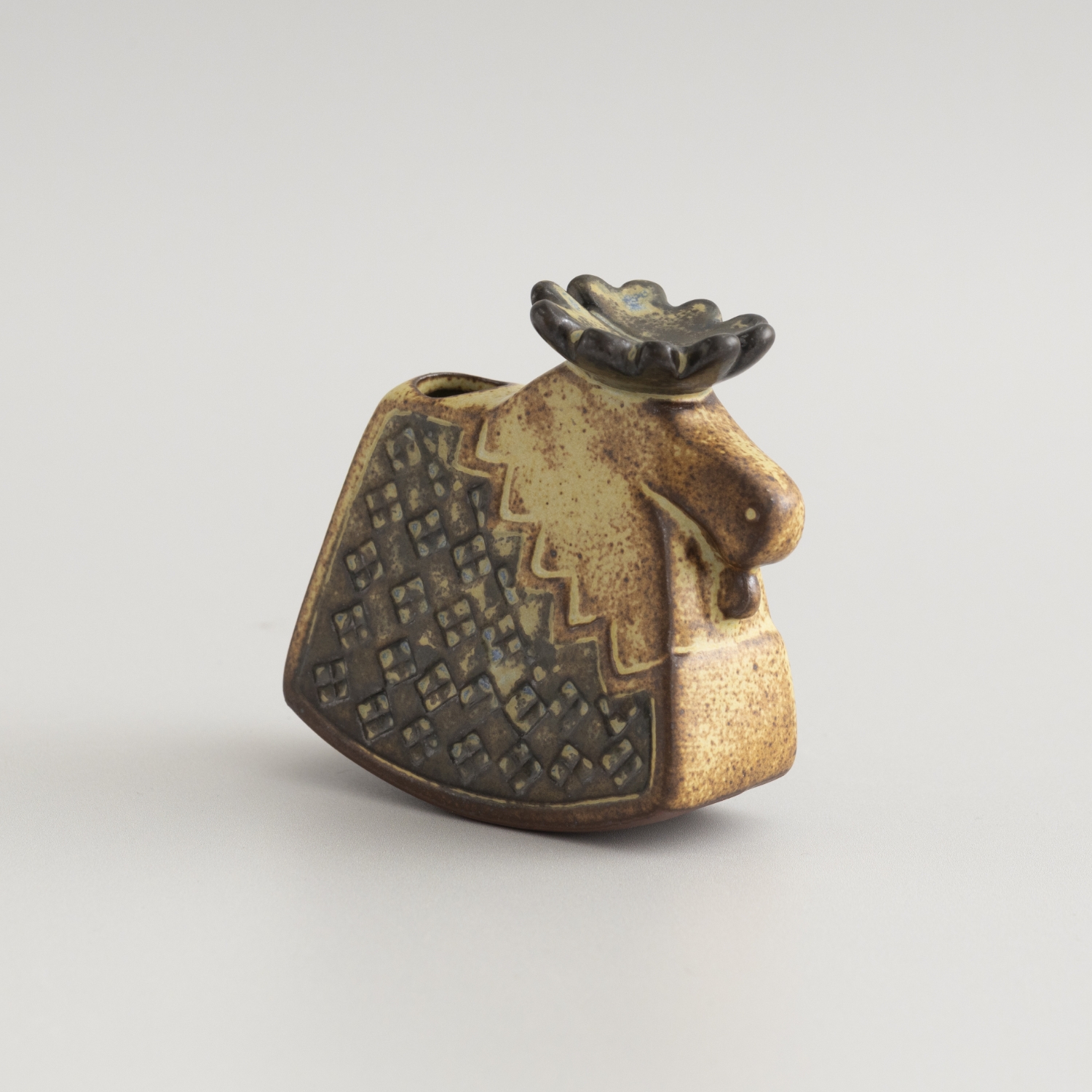 かしわ窯/ベース A small moose