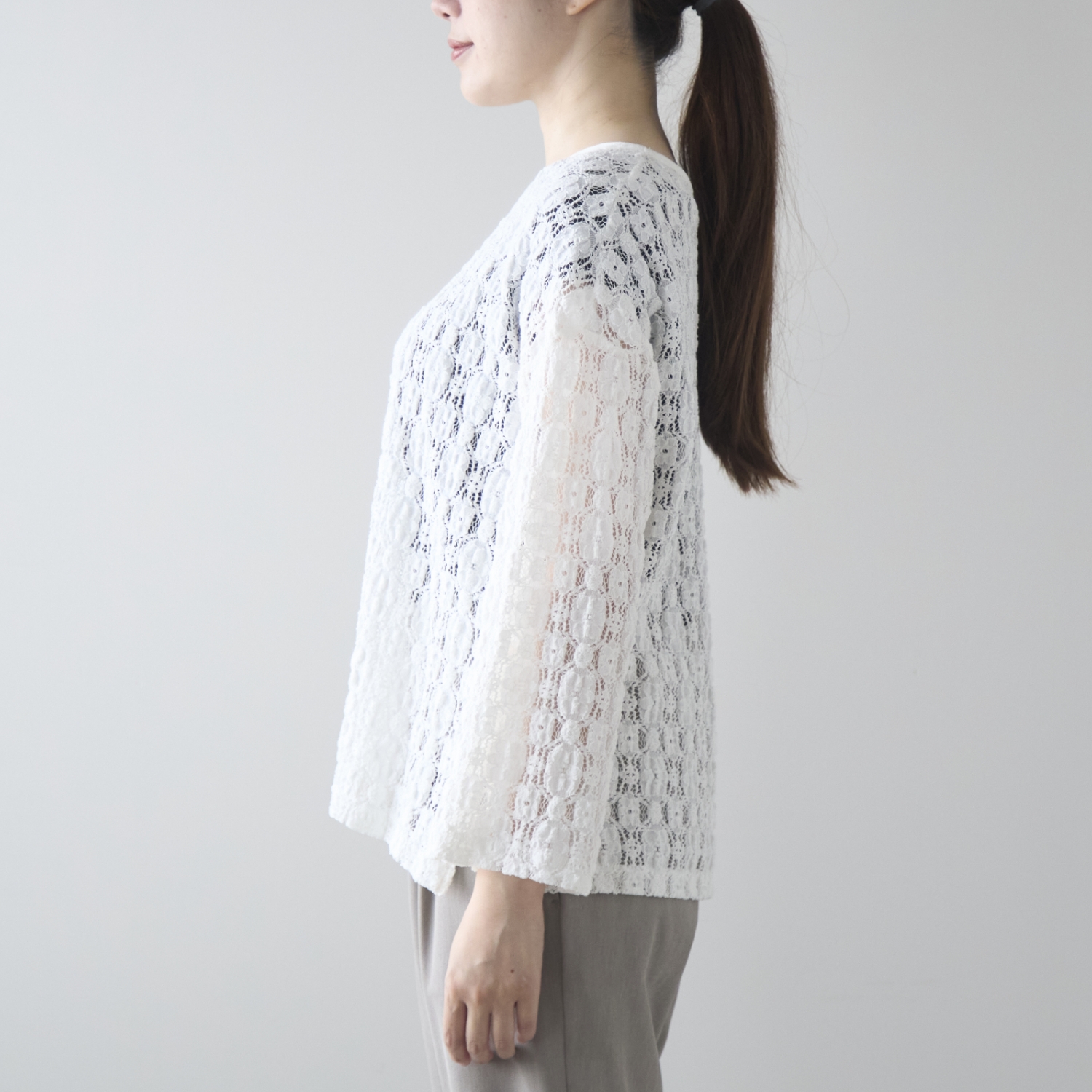 denicher/フラワーストレッチレース　プルオーバー