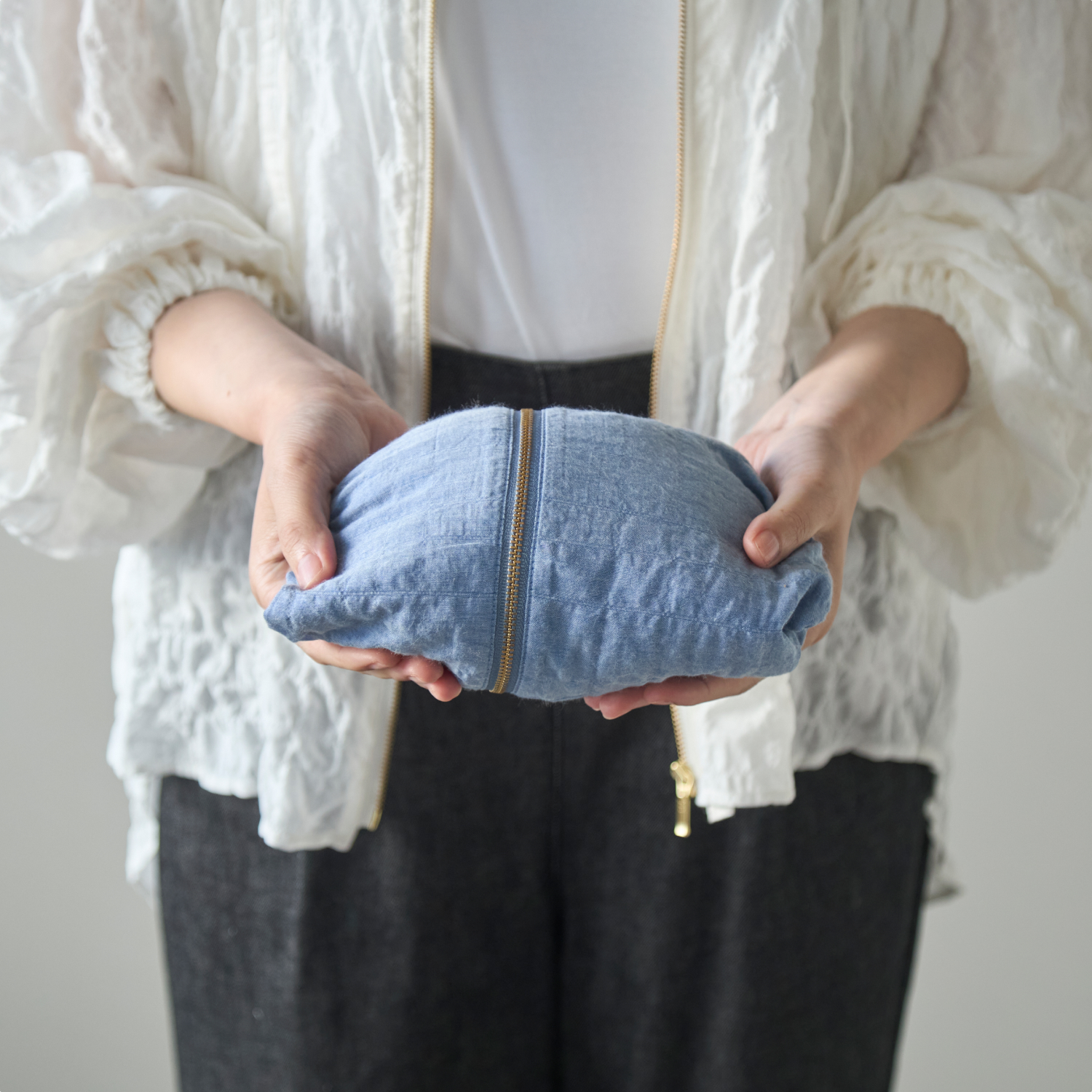 Kilka/軽くてシワを気にせず使える、薄手コットンパーカー