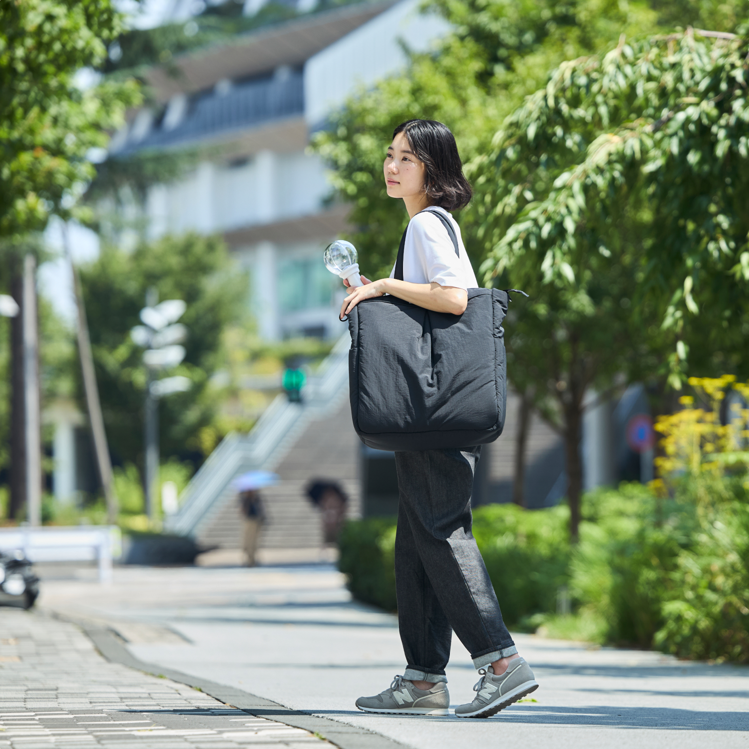 Kilka/自立して特大うちわも入る、大人のための推し活撥水トートバッグ＆ショルダーバッグセット