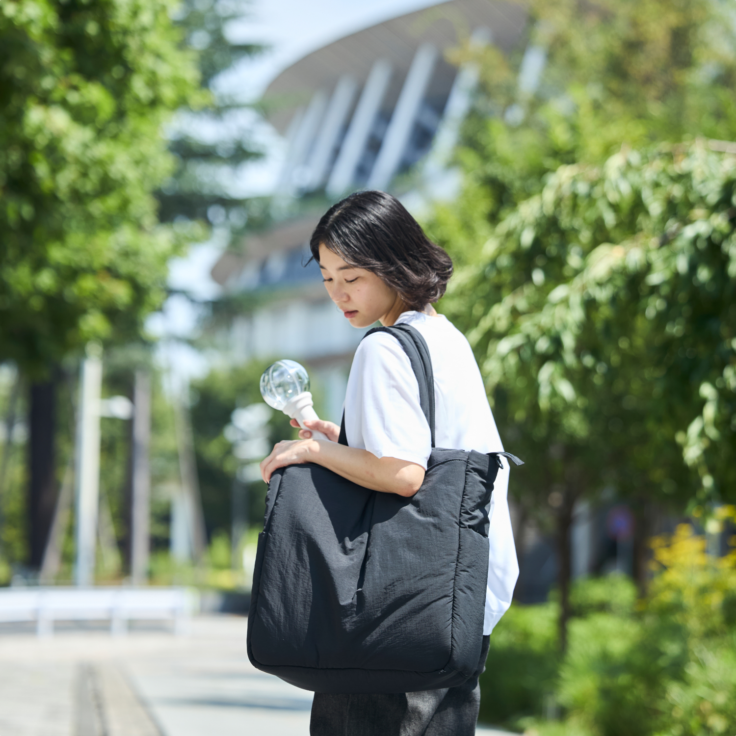 Kilka/自立して特大うちわも入る、大人のための推し活撥水トートバッグ＆ショルダーバッグセット