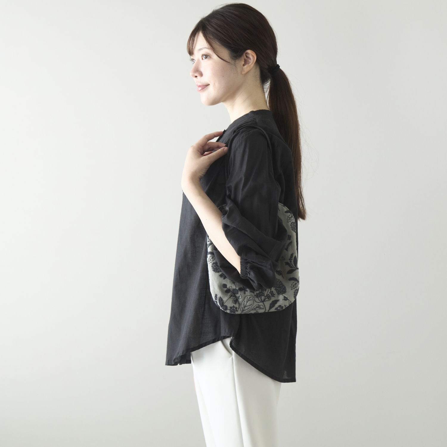 muuc/筆記帳刺繍 ミニサイズバッグ