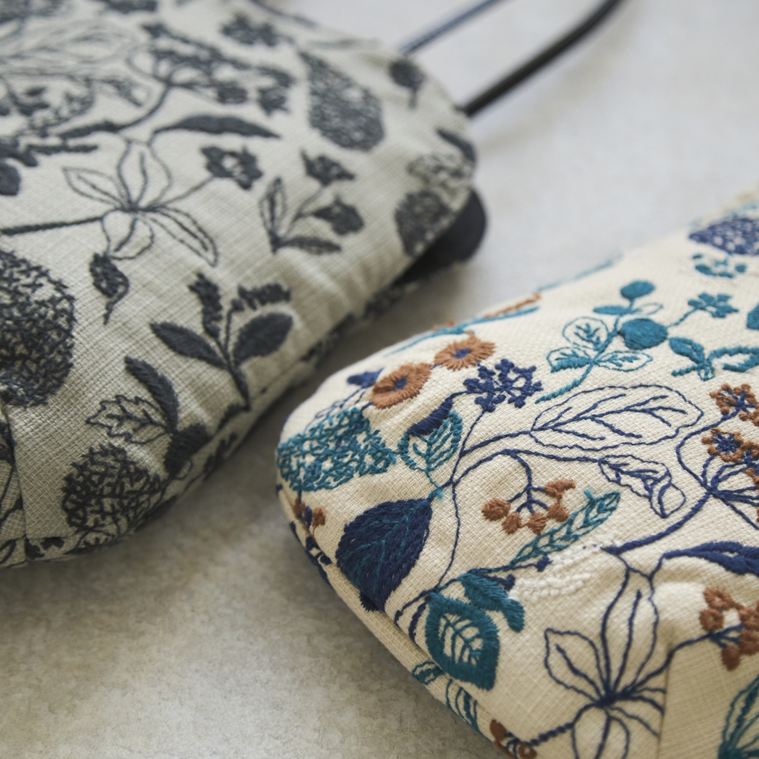 muuc/筆記帳刺繍 ミニサイズバッグ