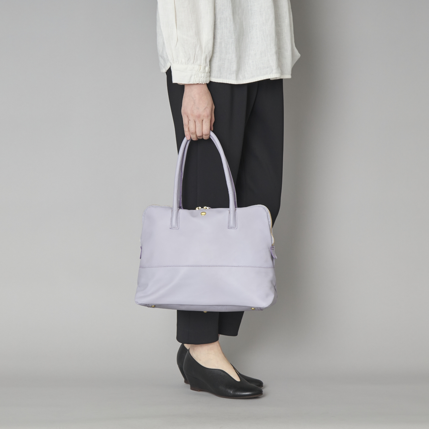 Neutral Gray/バッグ ハスキー M -オールレザーなのに軽い、ホース 