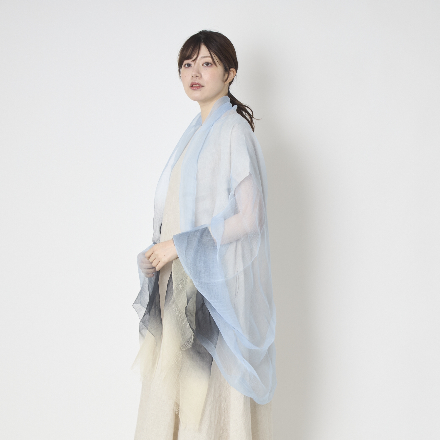 harukii/ぼかし染ラミー薄羽ストール L -極上のやわらかさと軽さの羽衣 