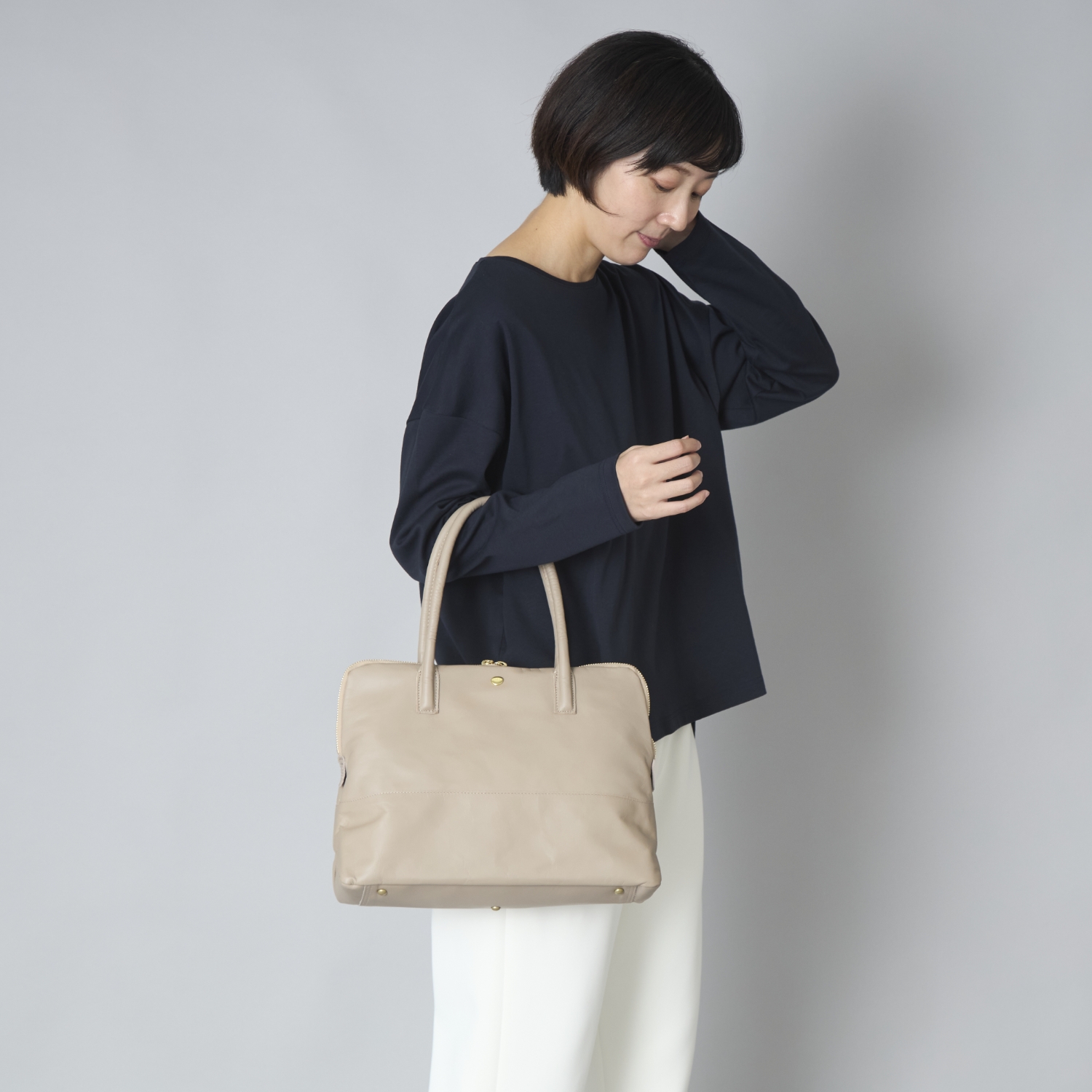 Neutral Gray/バッグ ハスキー M