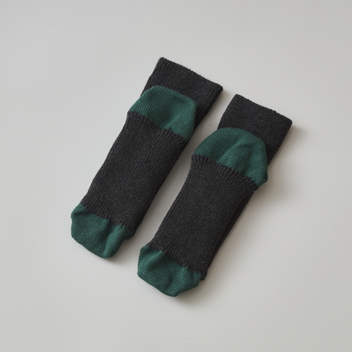 Kilka/わたしのためののびのびくつした 2足セット